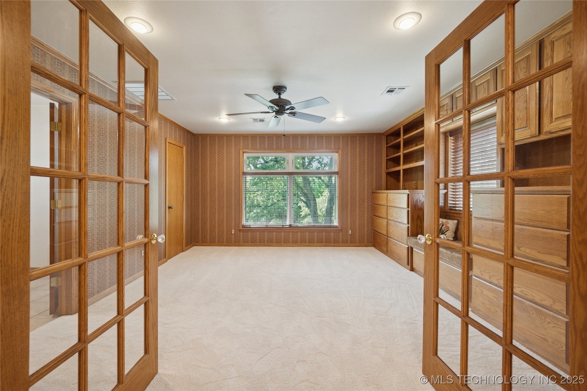 1424 Timber Lane Property Photo 18