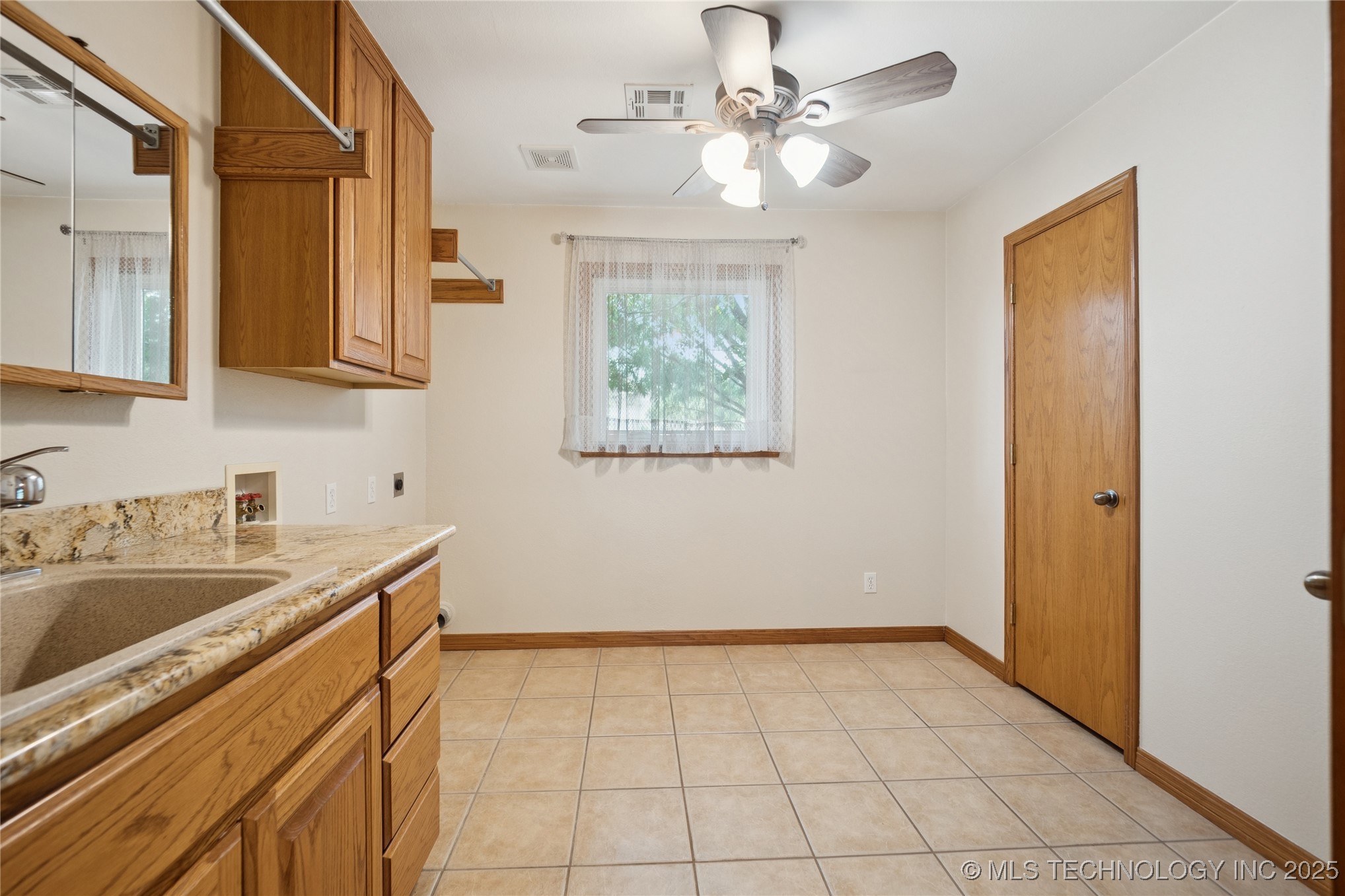 1424 Timber Lane Property Photo 24