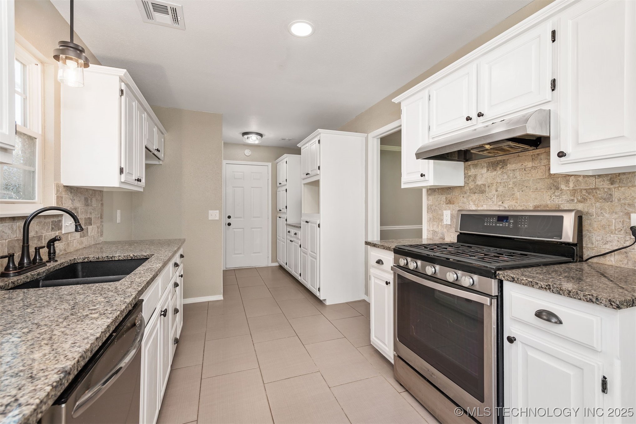 1808 W Inglewood Street W Property Photo 11