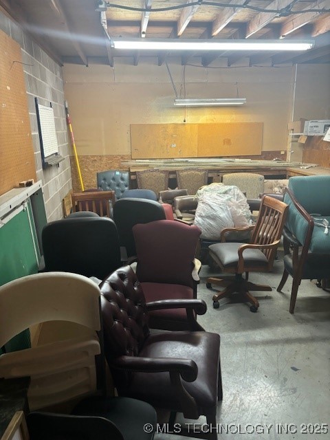 1311 N Main Street Property Photo 14