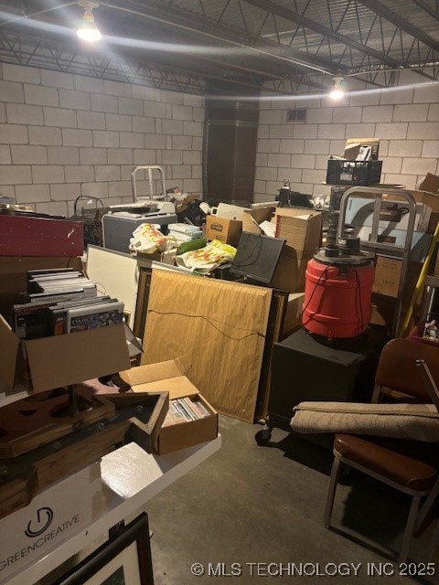 1311 N Main Street Property Photo 15