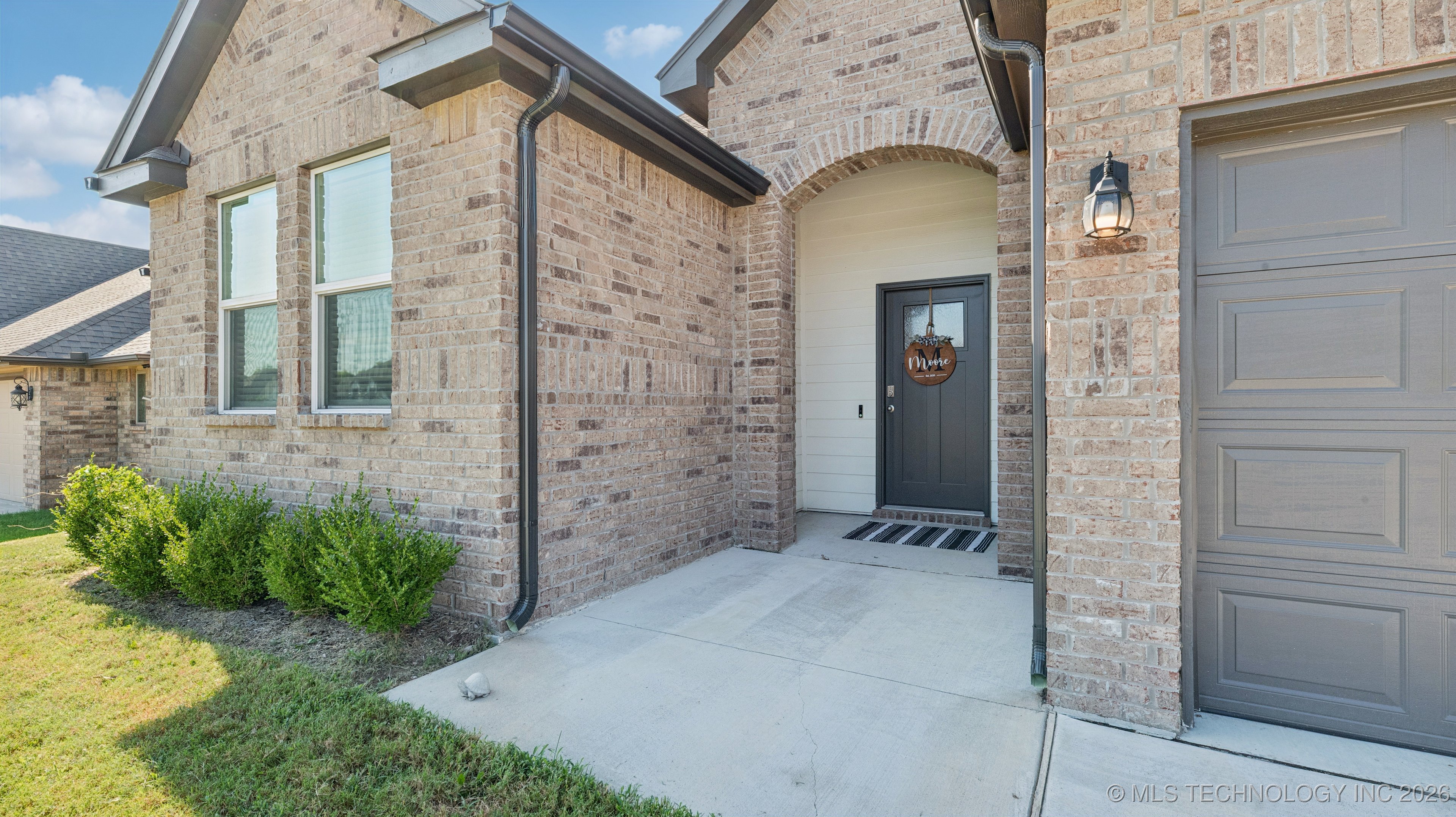 4236 W 4th Street Property Photo 1