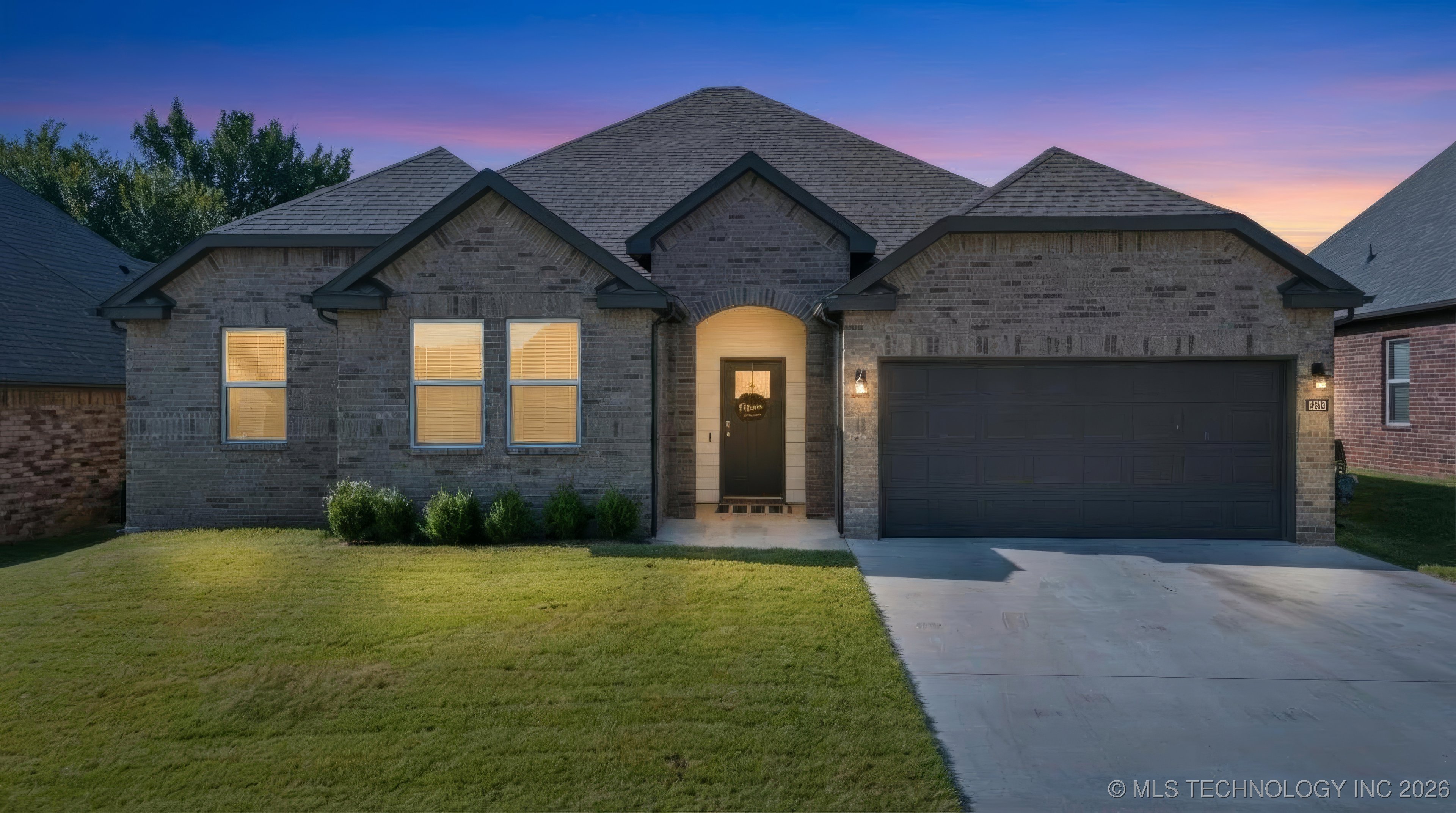 4236 W 4th Street Property Photo 2