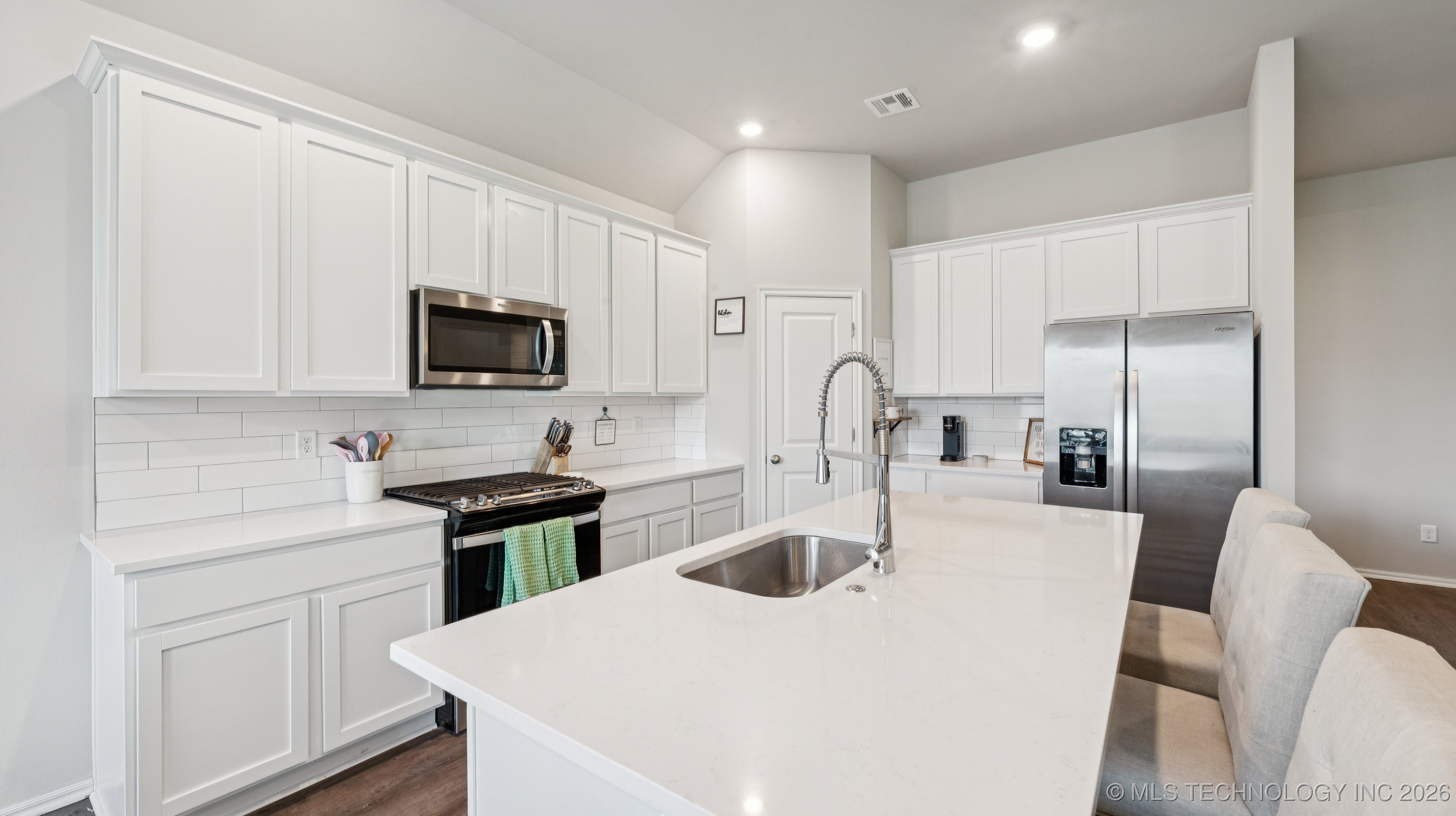 4236 W 4th Street Property Photo 11