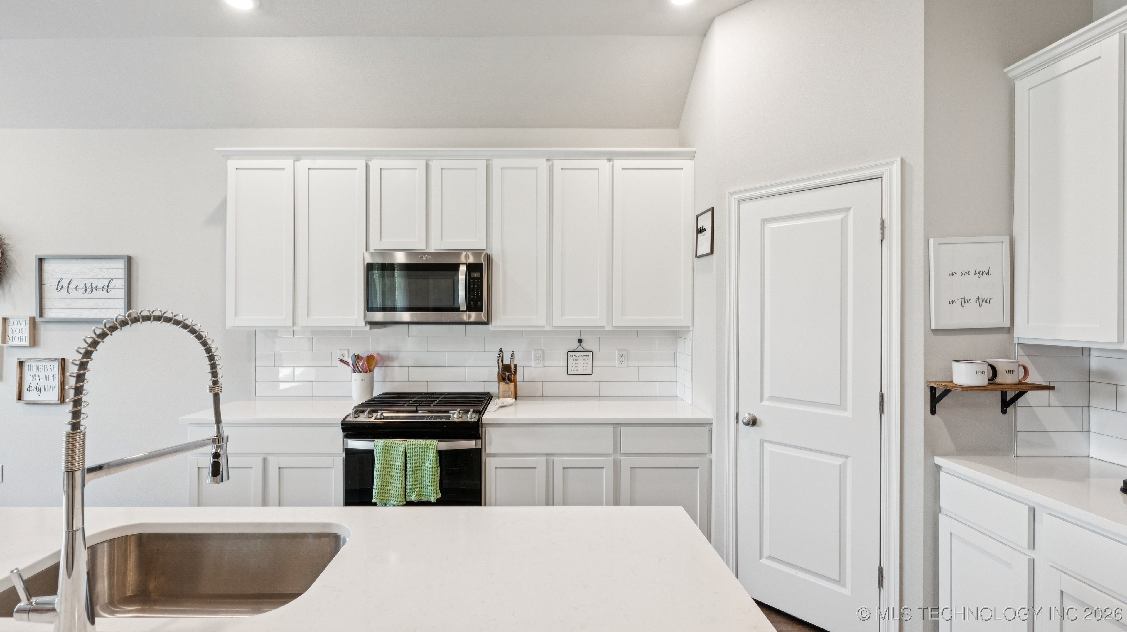 4236 W 4th Street Property Photo 15