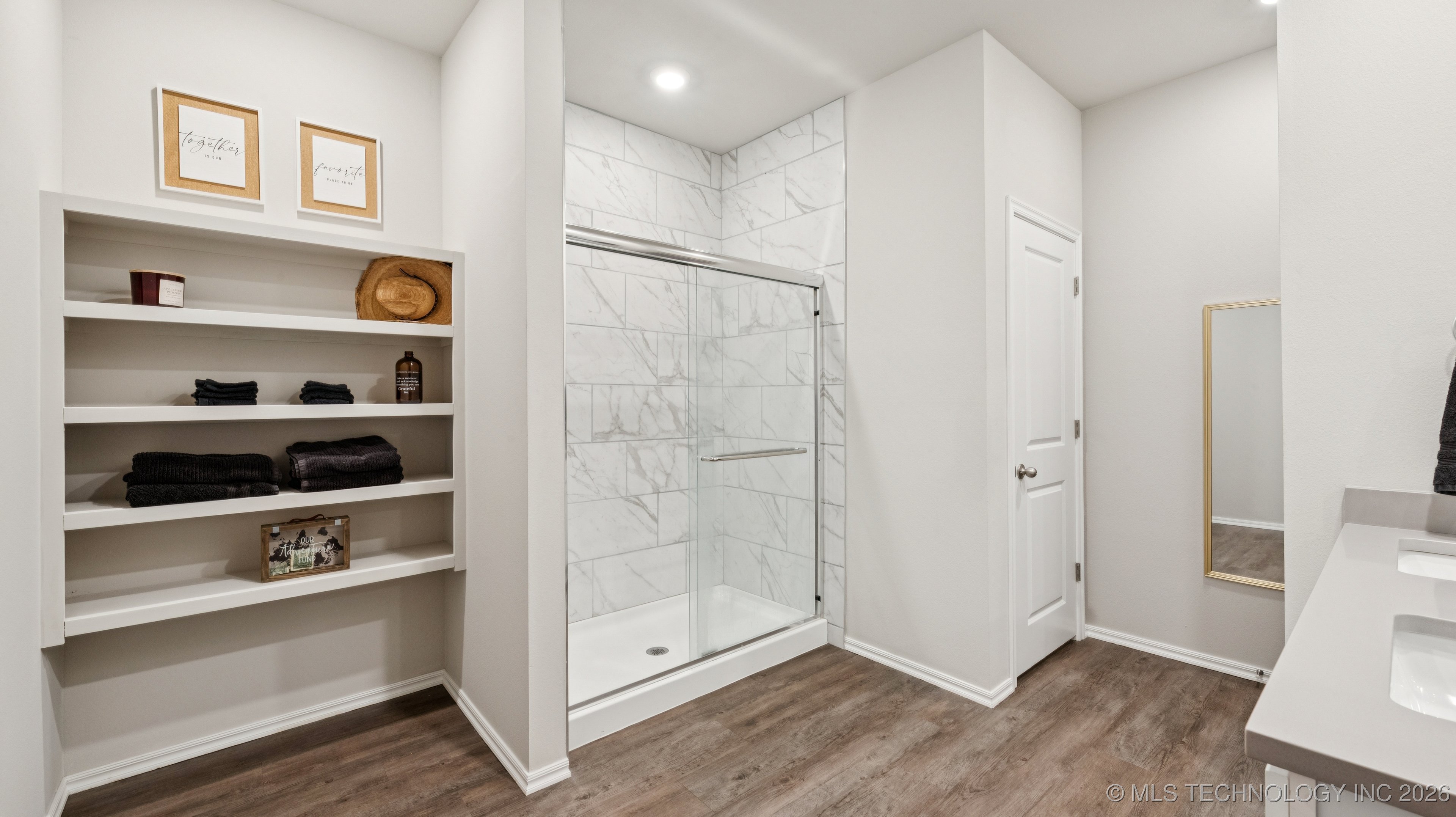 4236 W 4th Street Property Photo 23