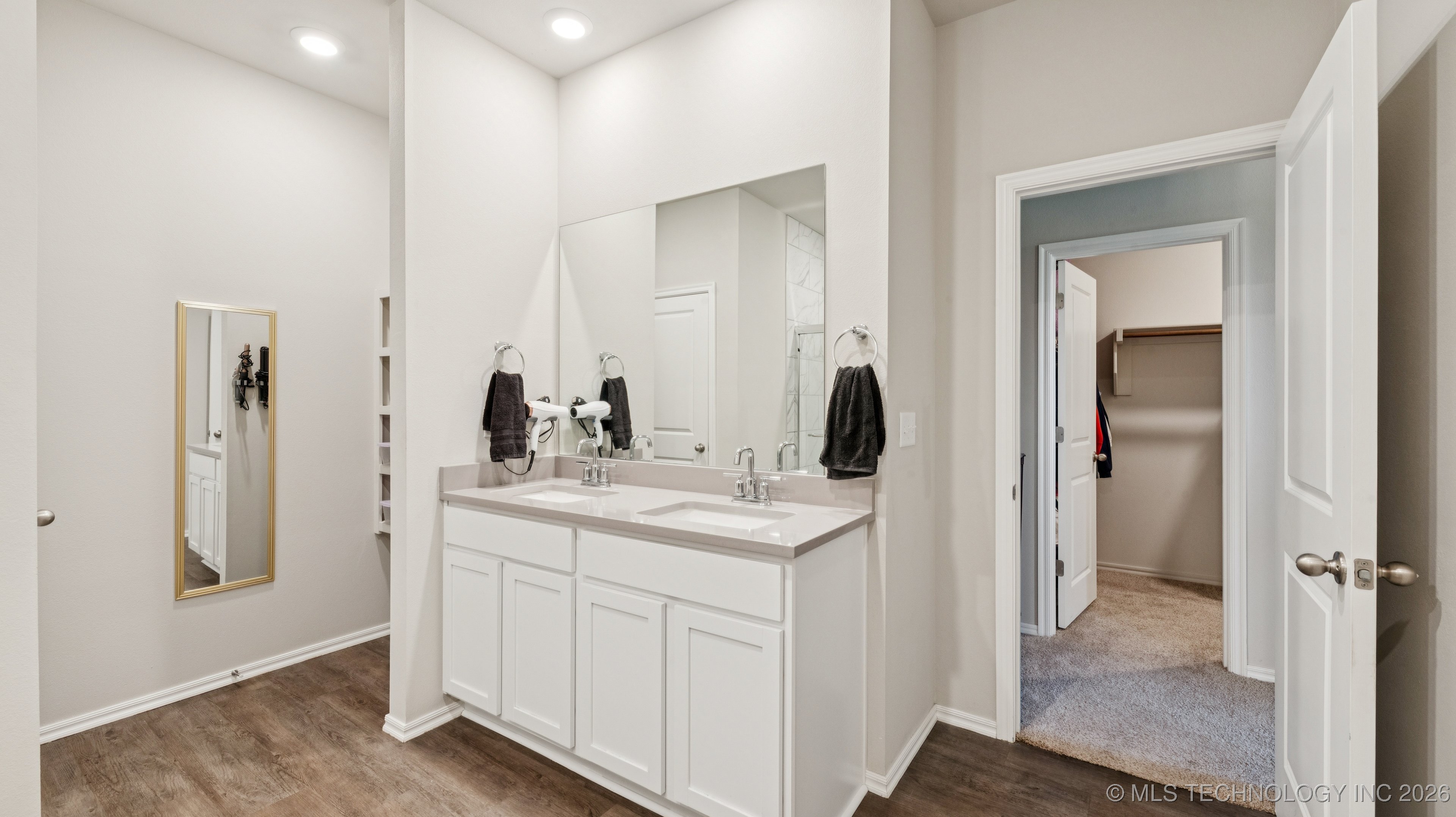 4236 W 4th Street Property Photo 24