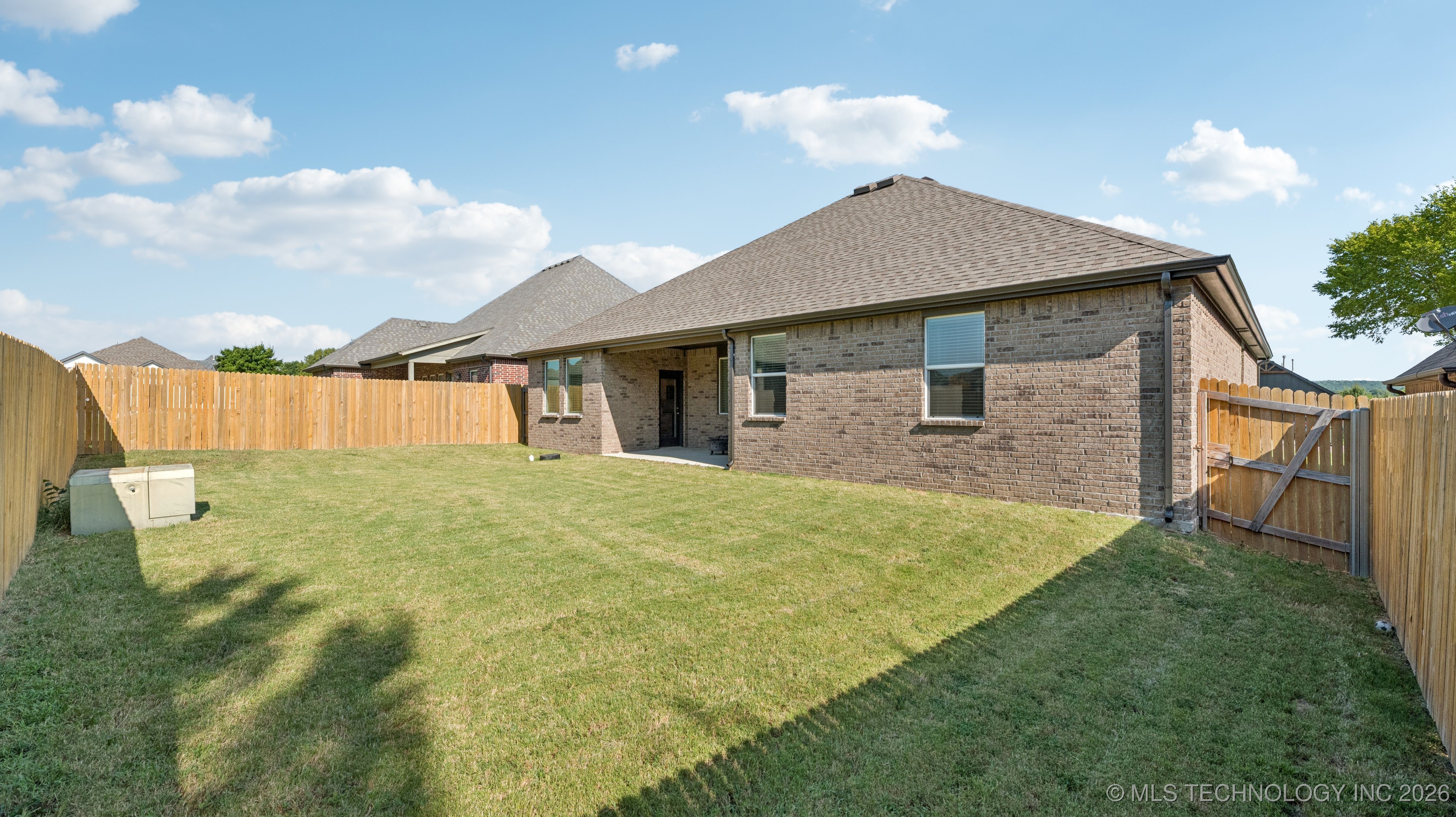 4236 W 4th Street Property Photo 32