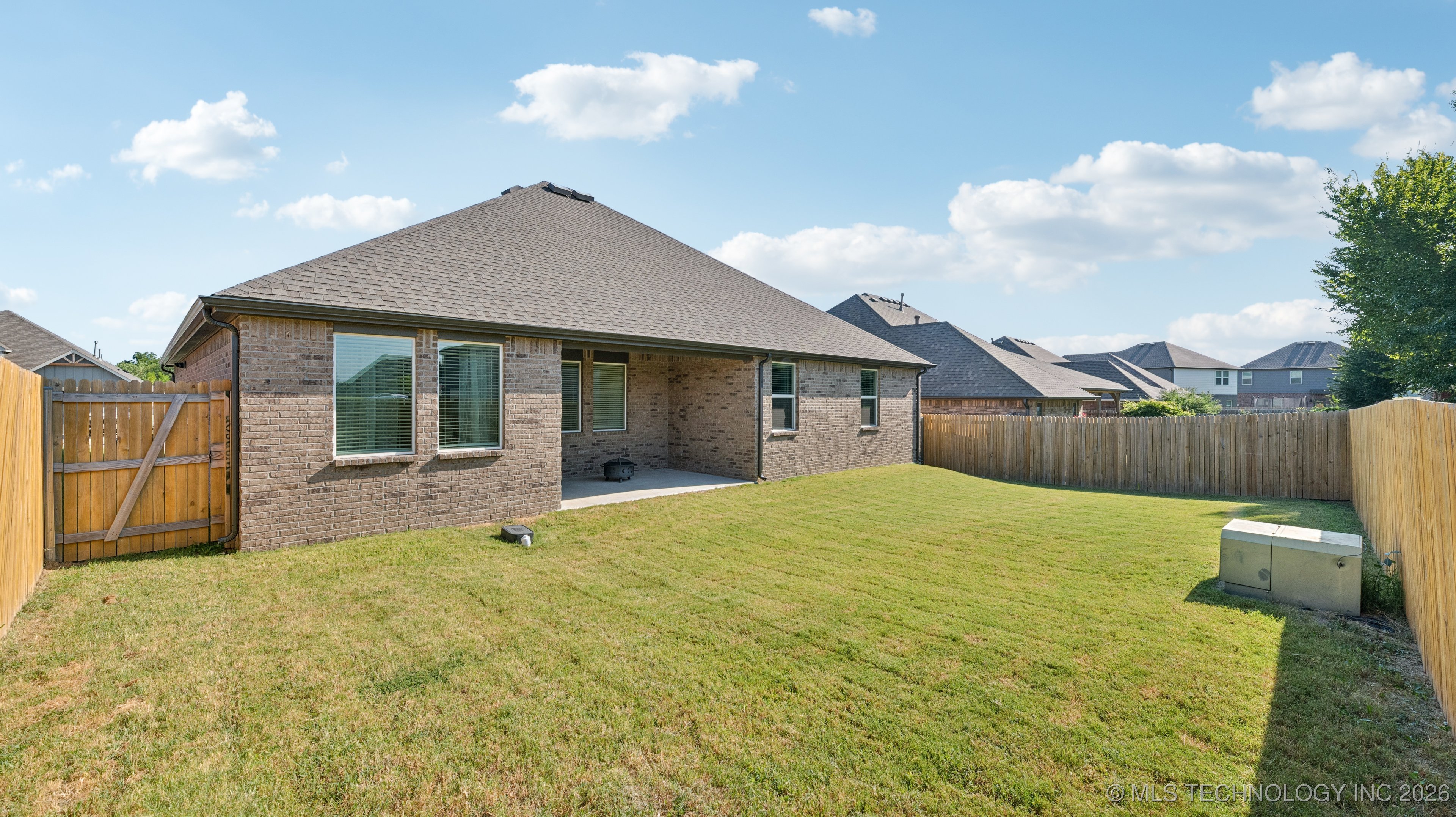 4236 W 4th Street Property Photo 34