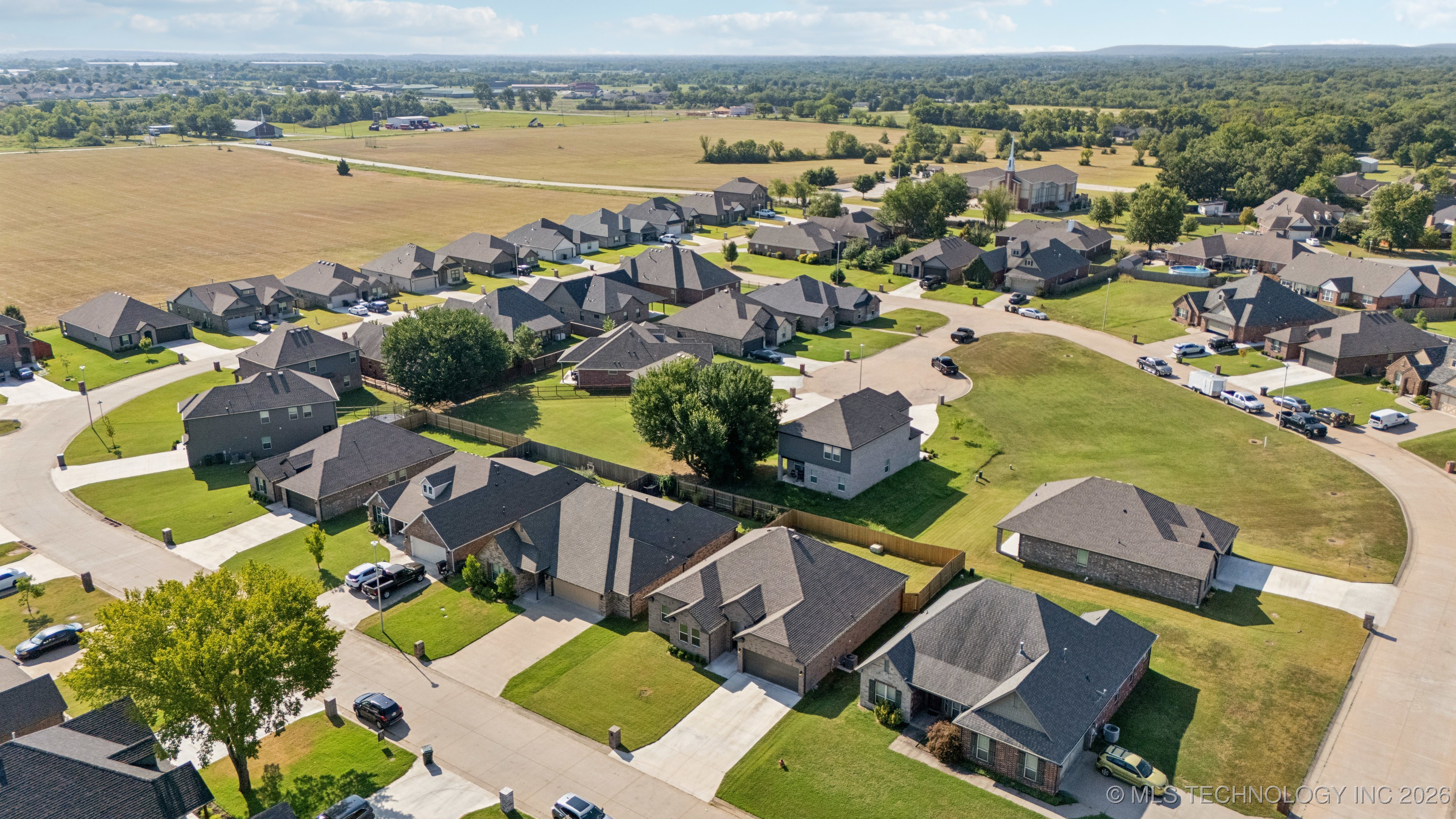 4236 W 4th Street Property Photo 39