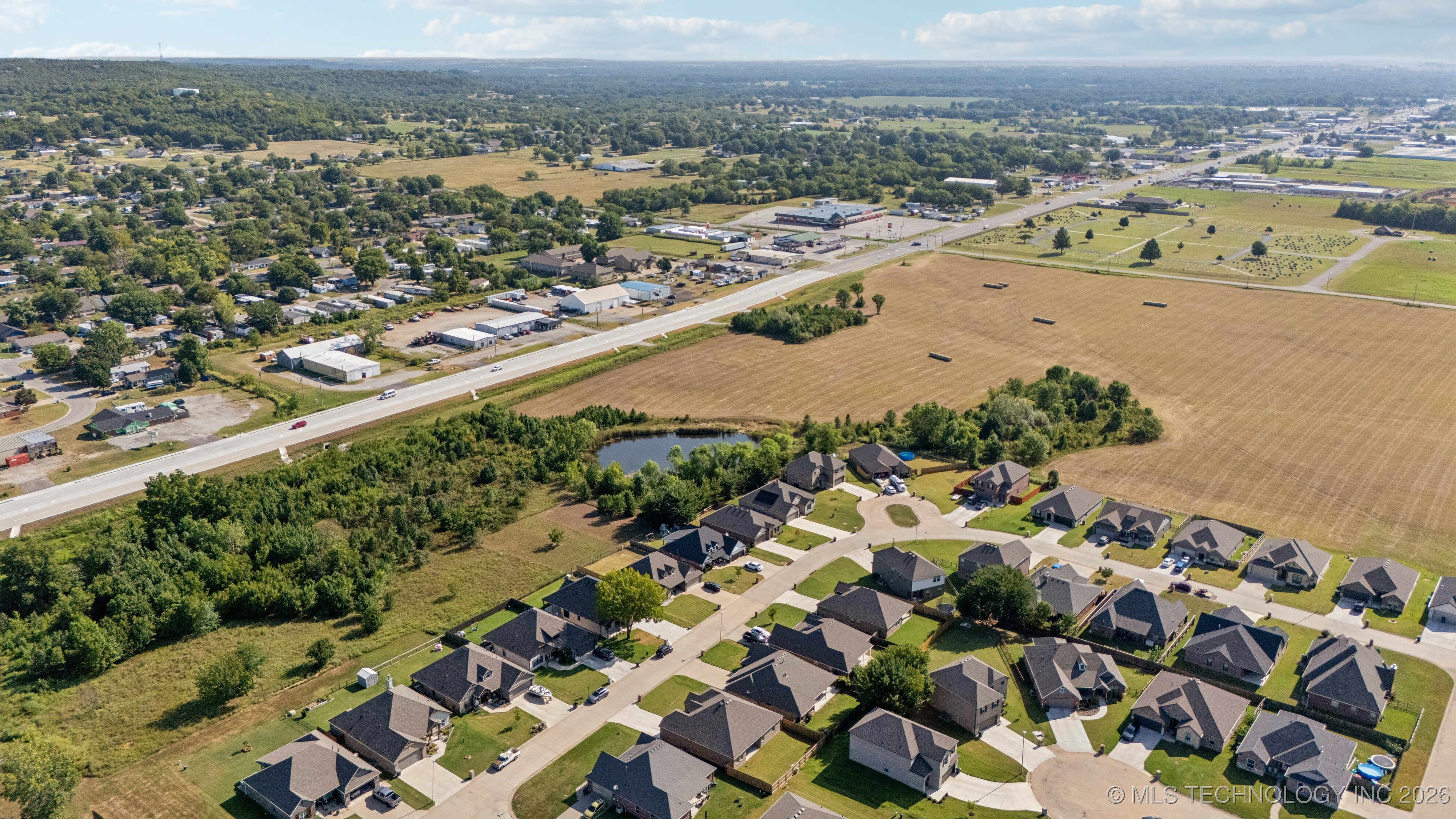 4236 W 4th Street Property Photo 42