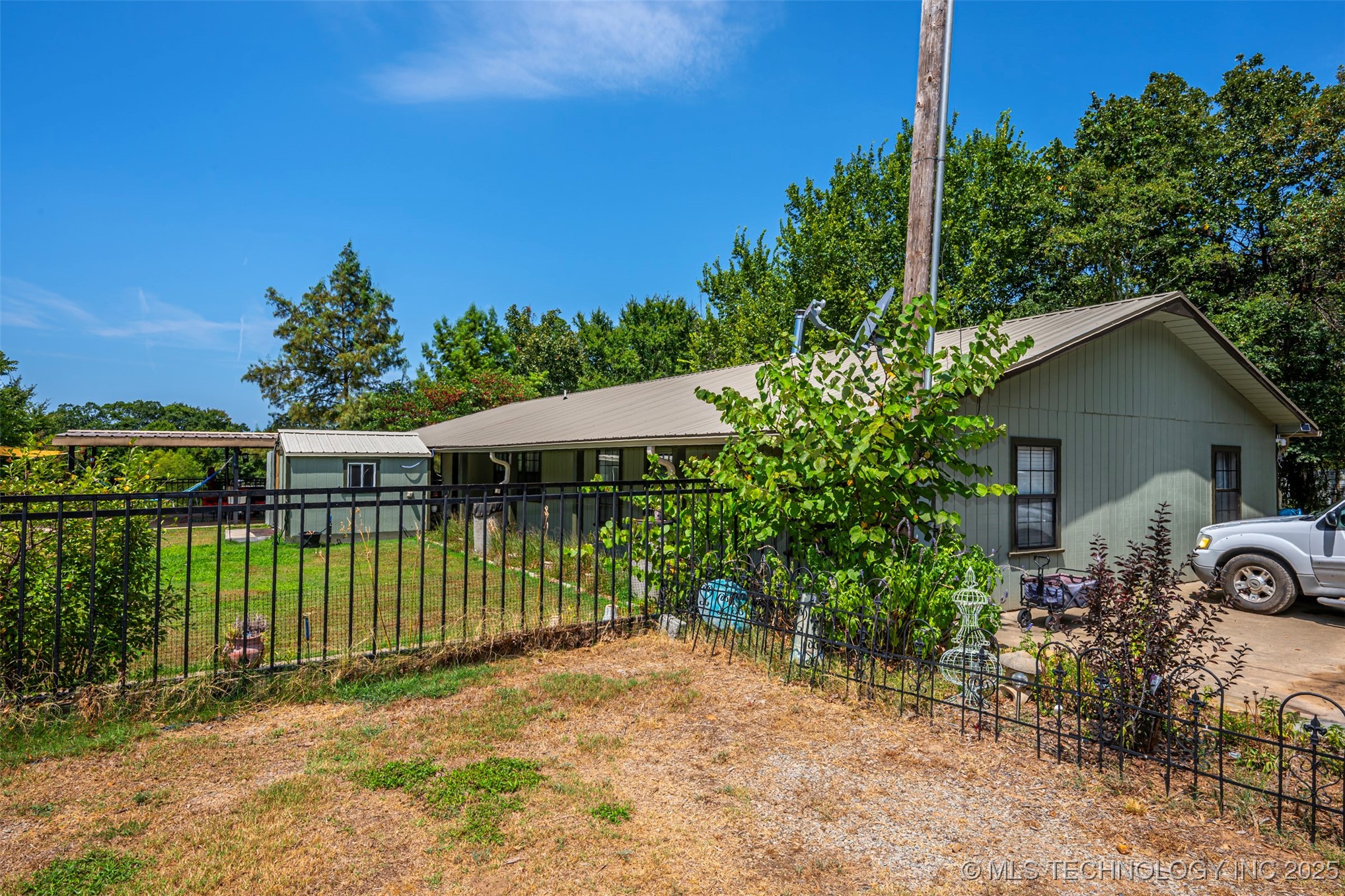 115292 S Forsman Property Photo 1