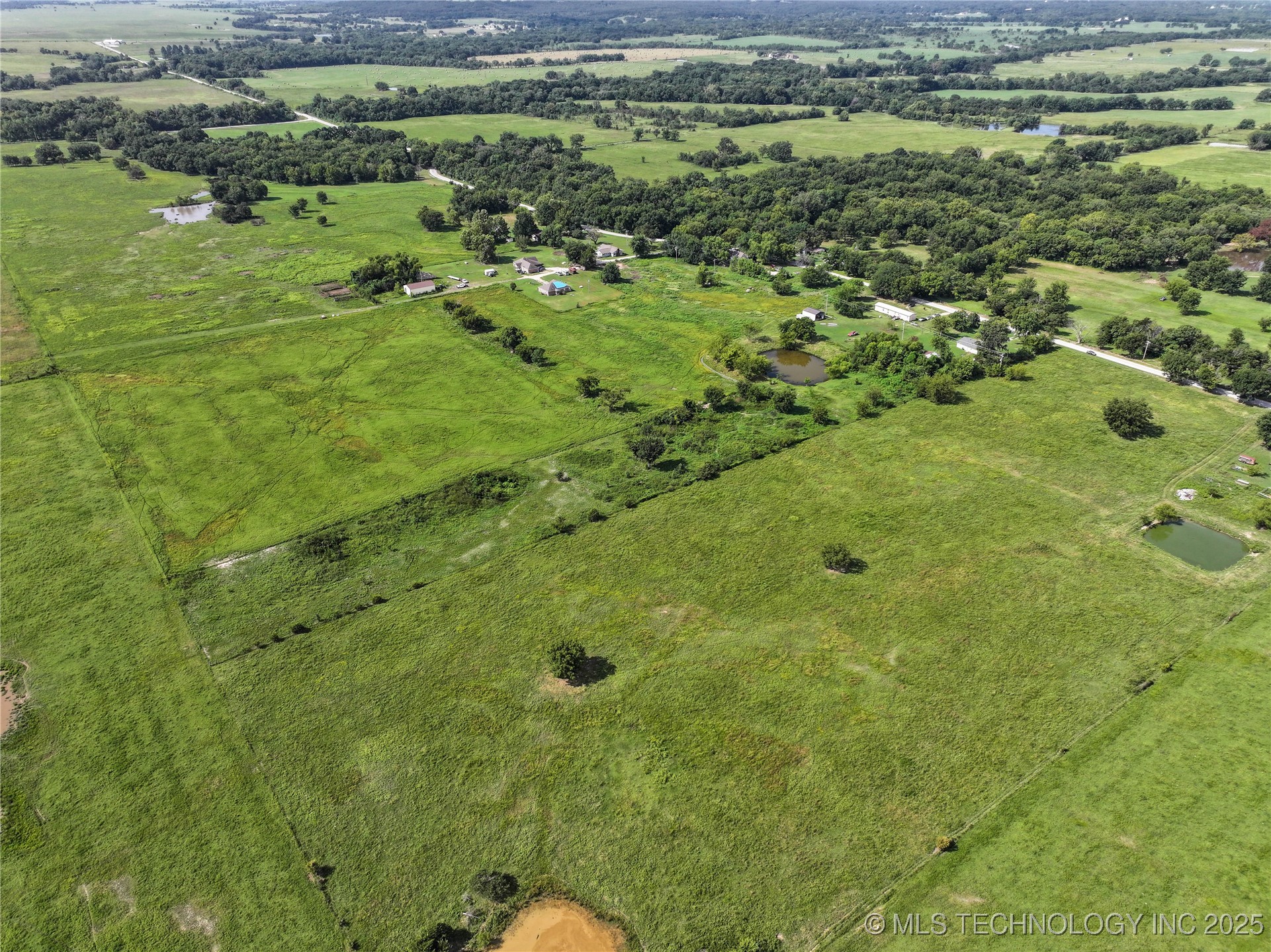 6360 N 250 Road Property Photo 38