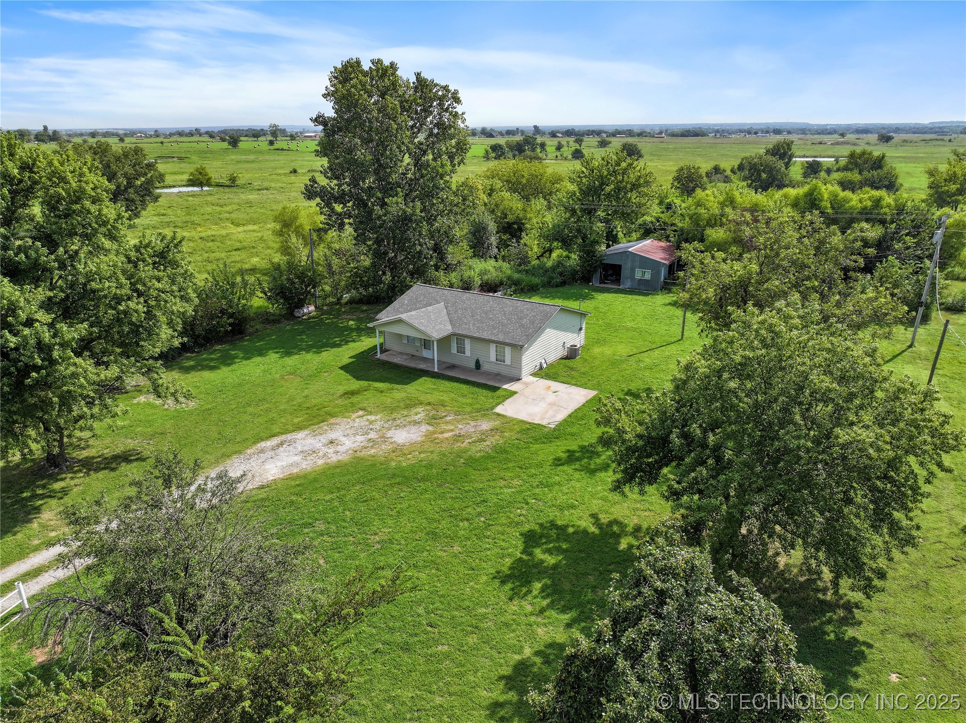 6360 N 250 Road Property Photo 45