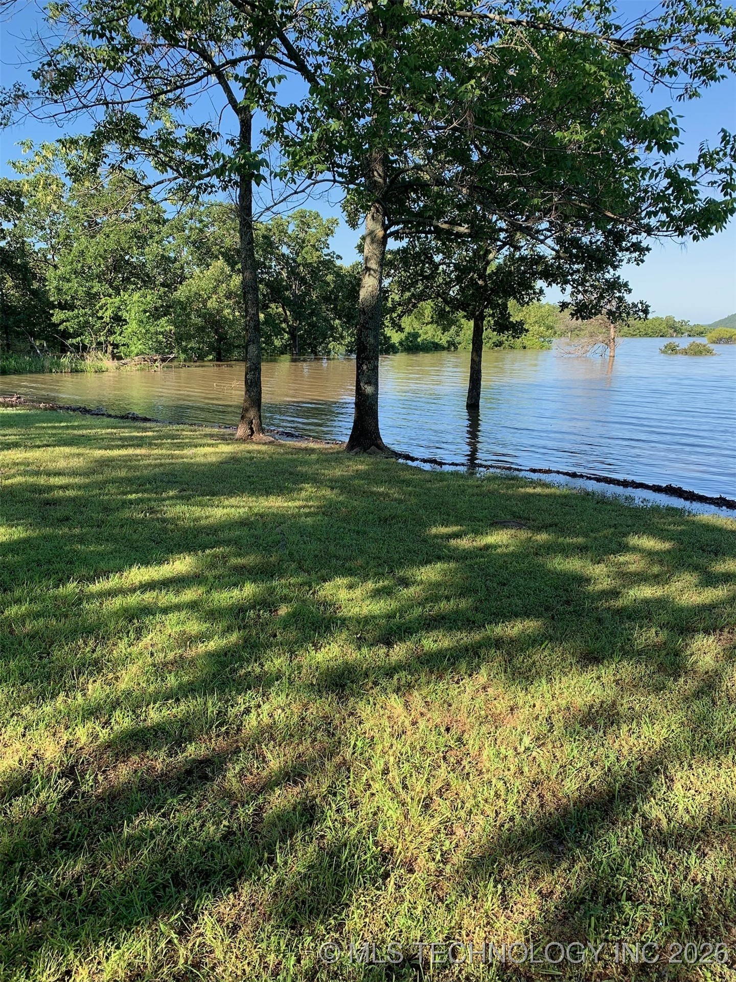 374 Cedar Tree Drive Property Photo 8