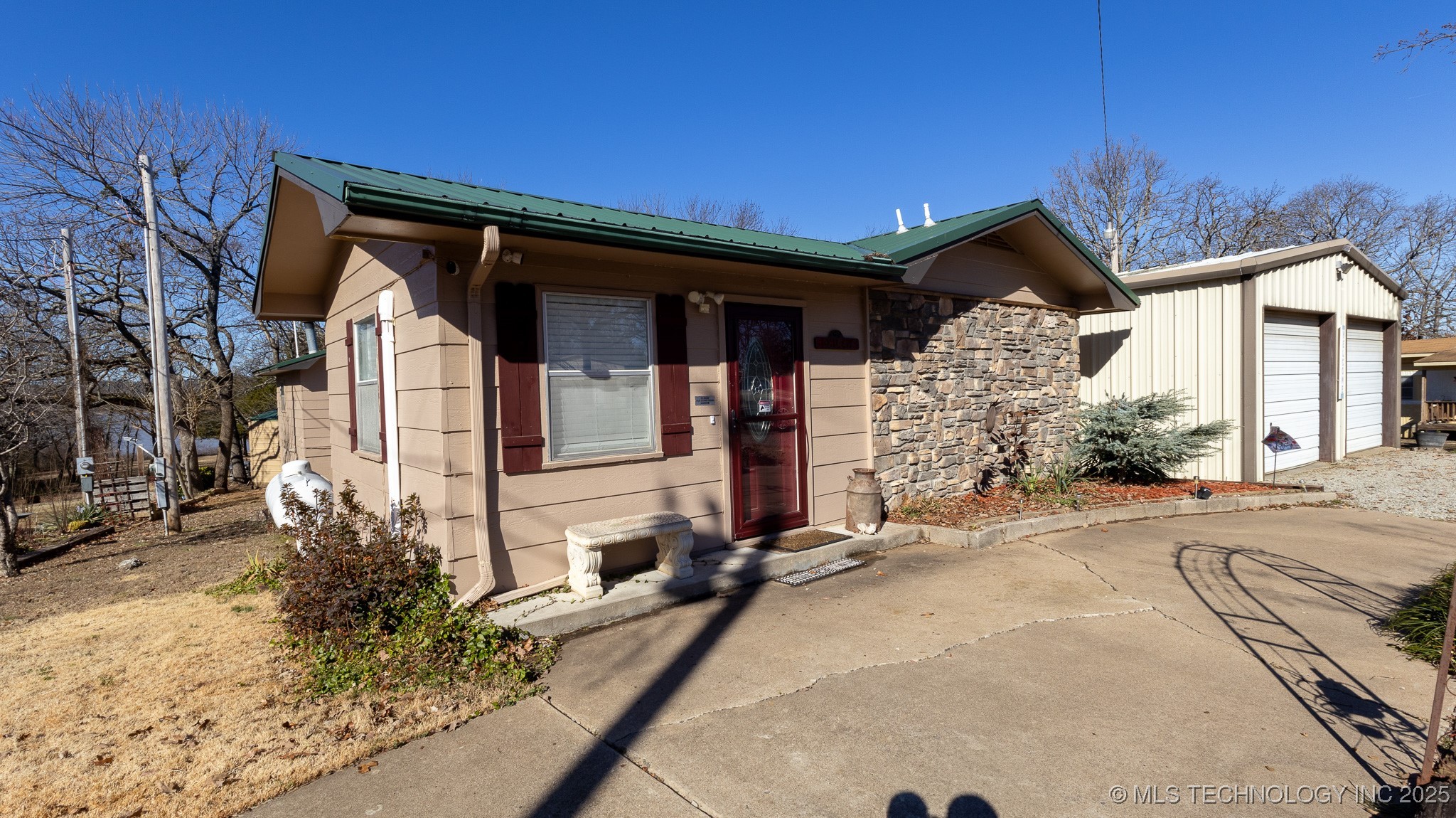 374 Cedar Tree Drive Property Photo 12