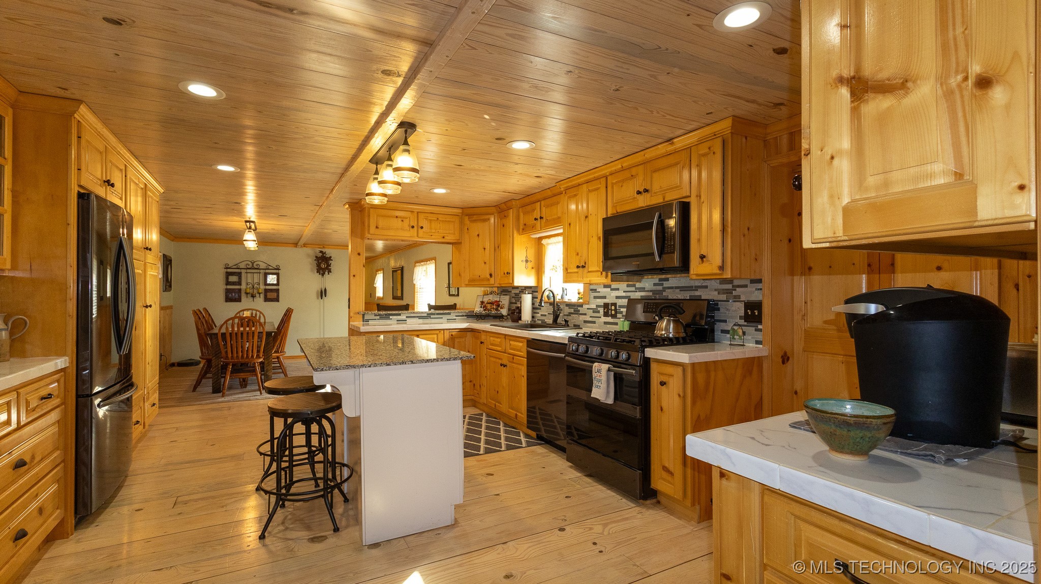 374 Cedar Tree Drive Property Photo 13