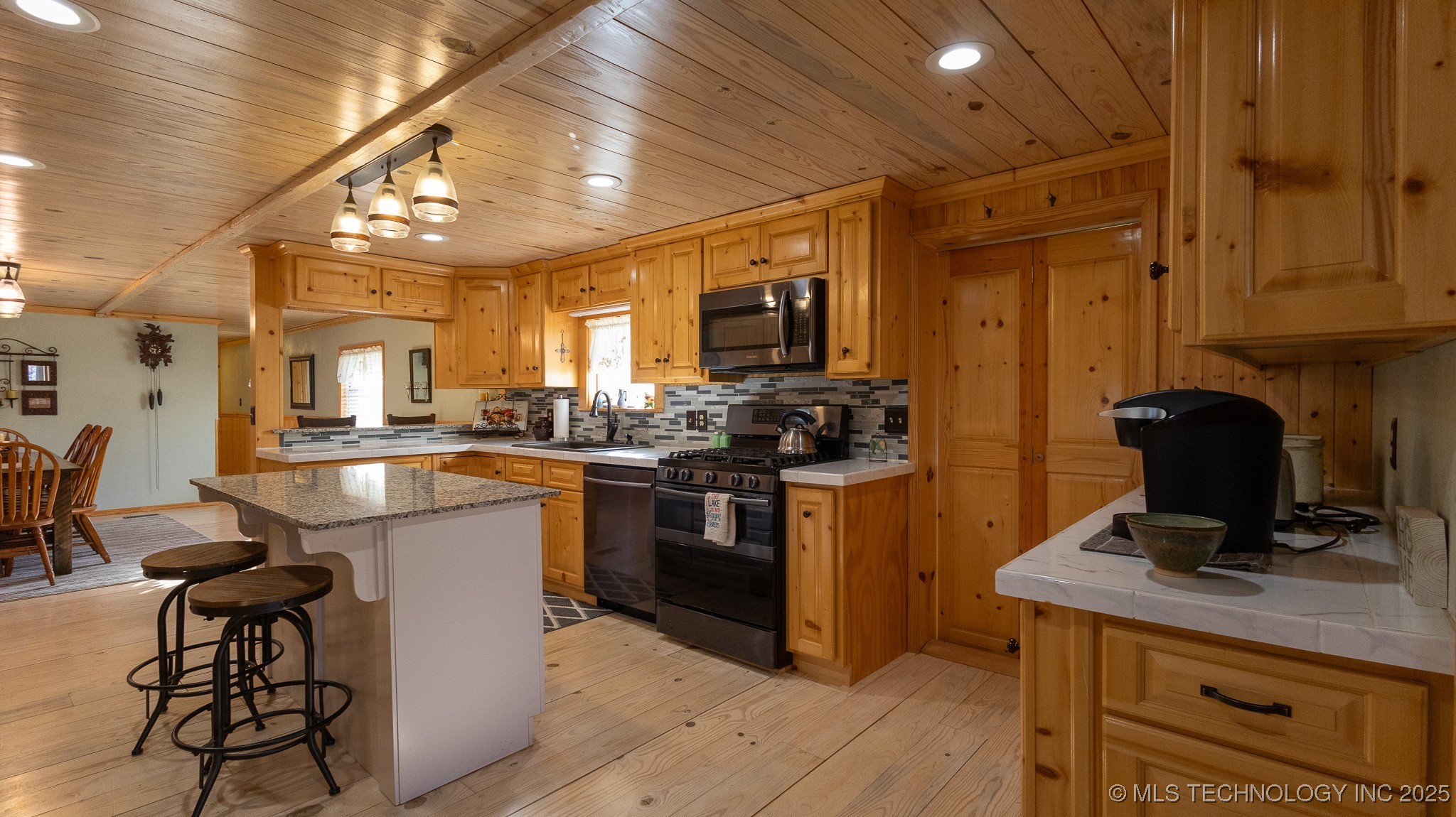 374 Cedar Tree Drive Property Photo 14