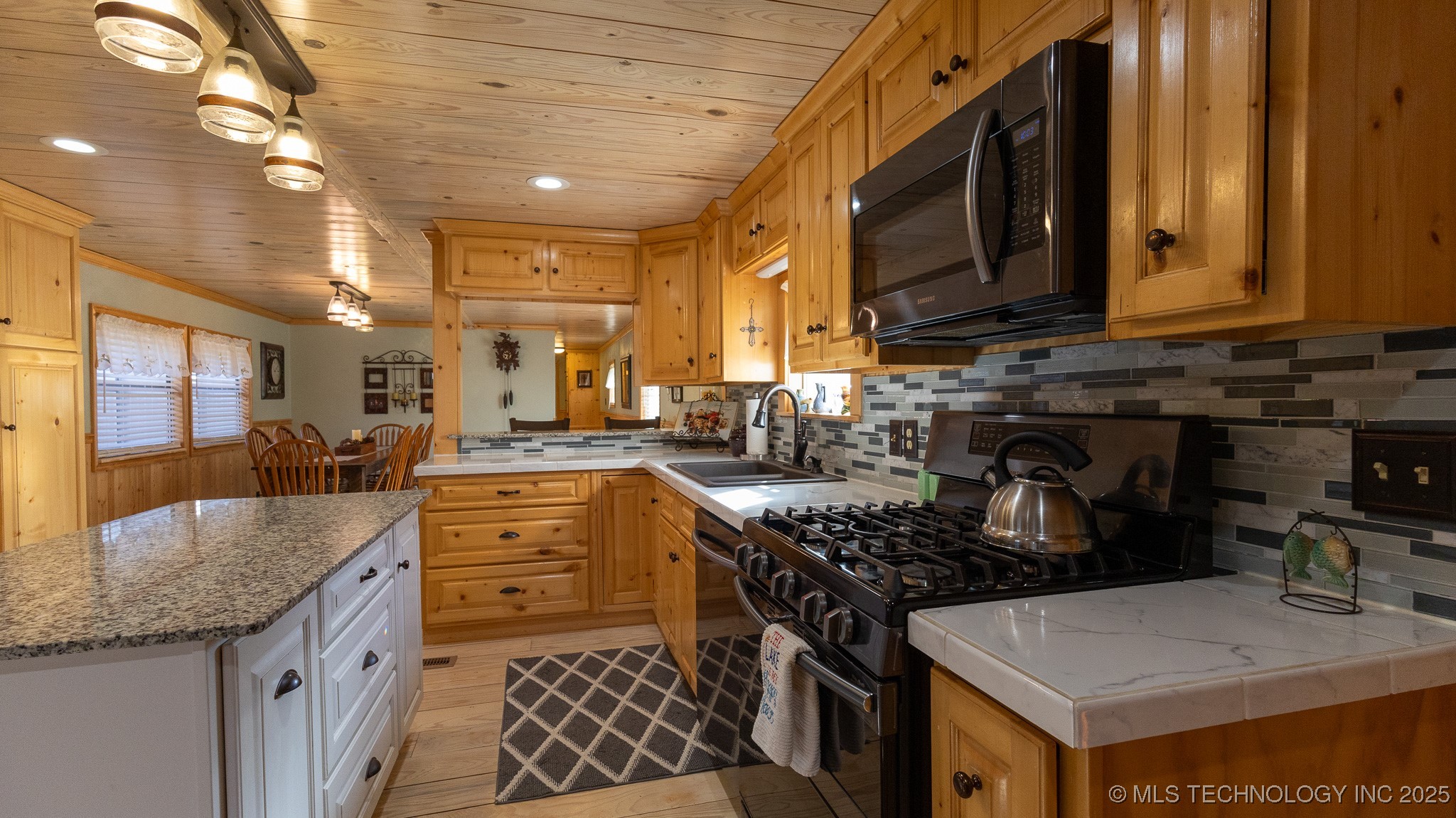 374 Cedar Tree Drive Property Photo 17