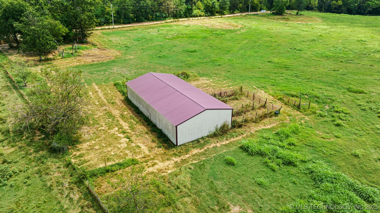 19800 Dawn Hill East Road Property Photo 5