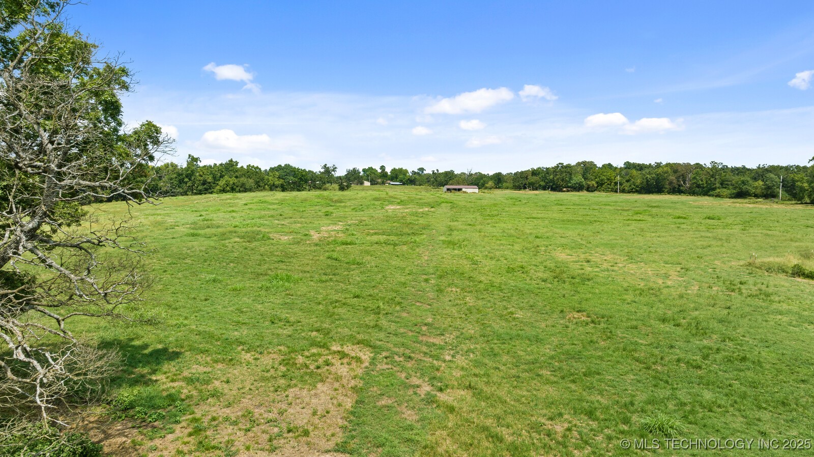 19800 Dawn Hill East Road Property Photo 11