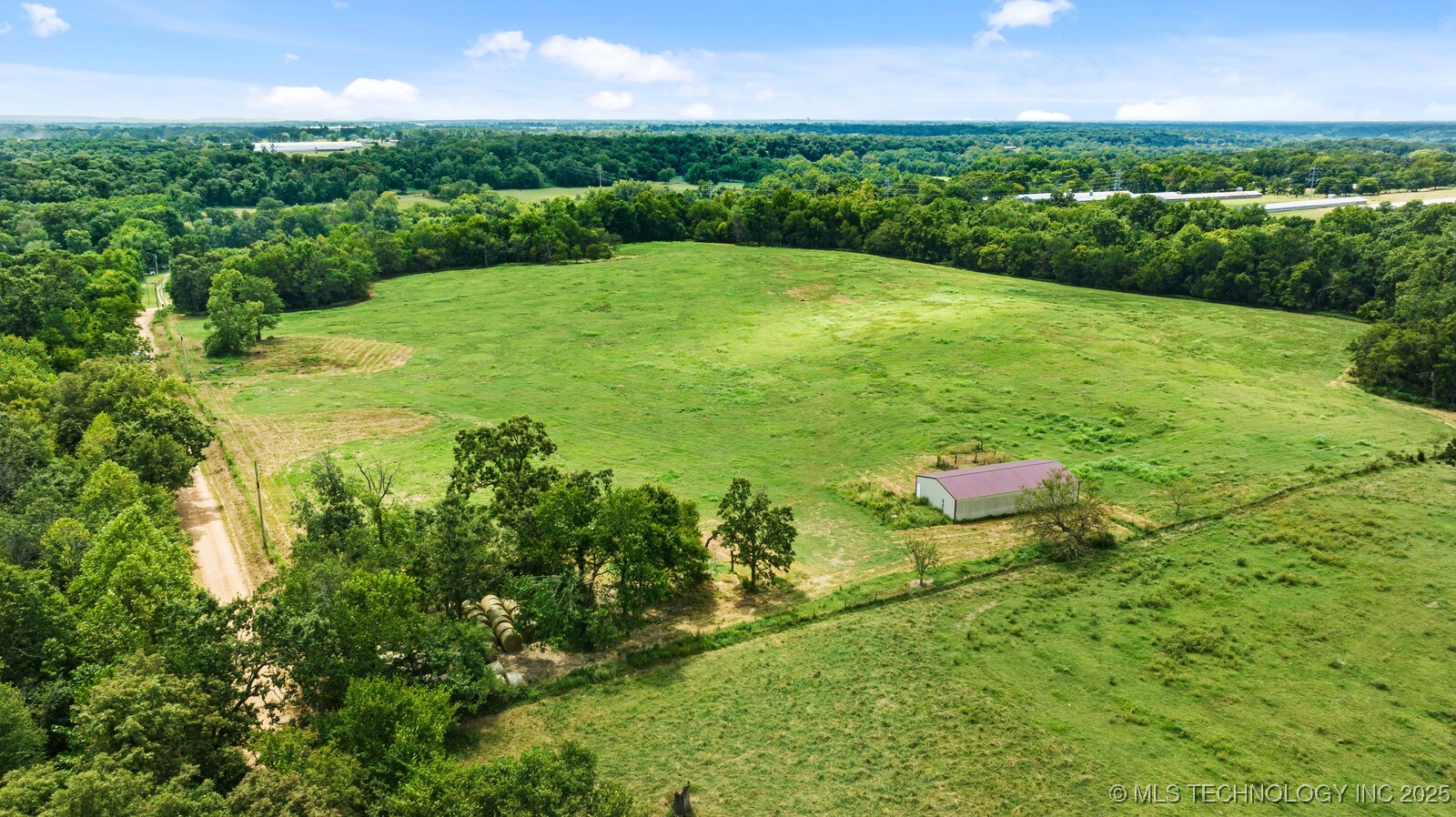 19800 Dawn Hill East Road Property Photo 12