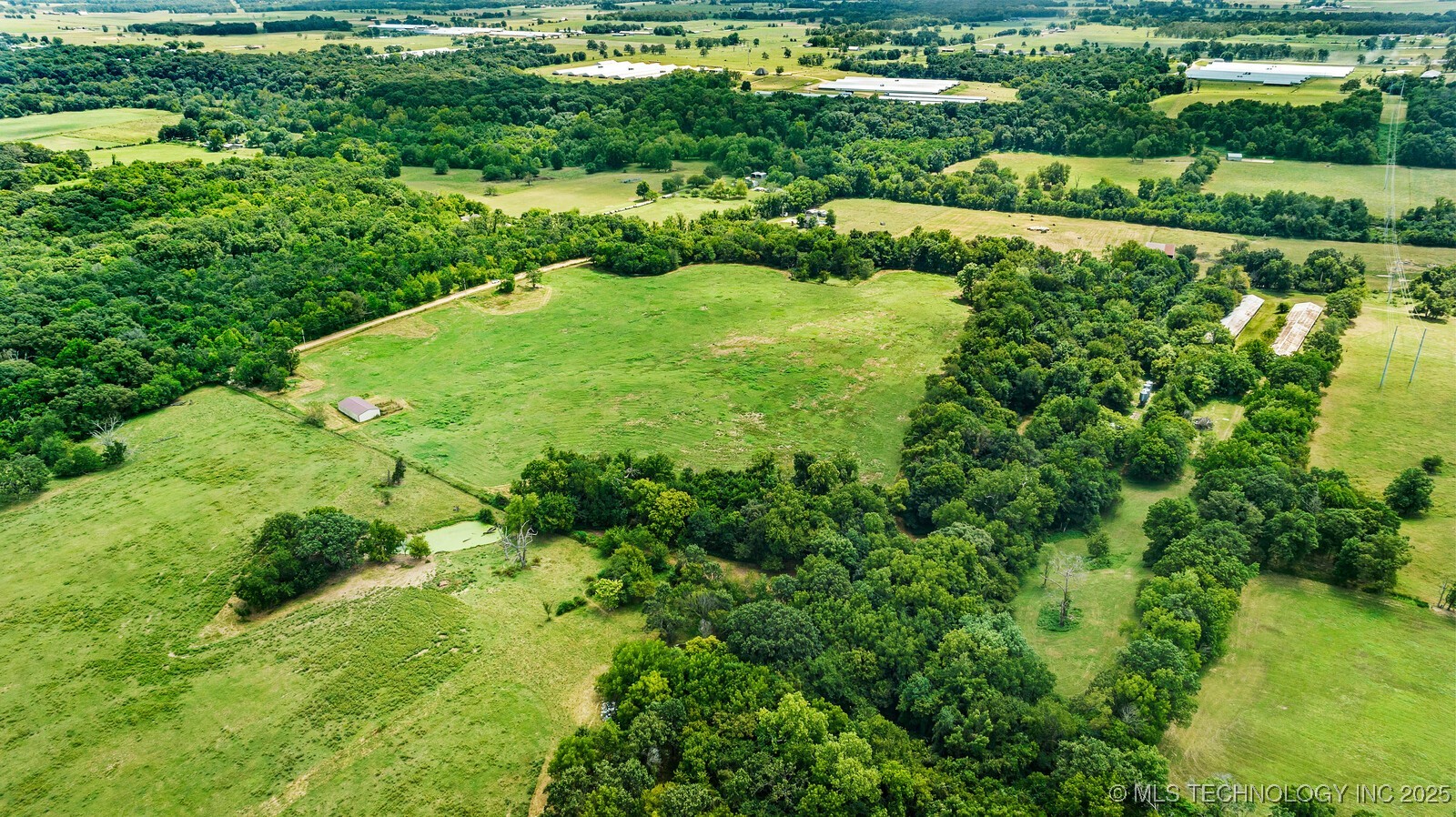 19800 Dawn Hill East Road Property Photo 14
