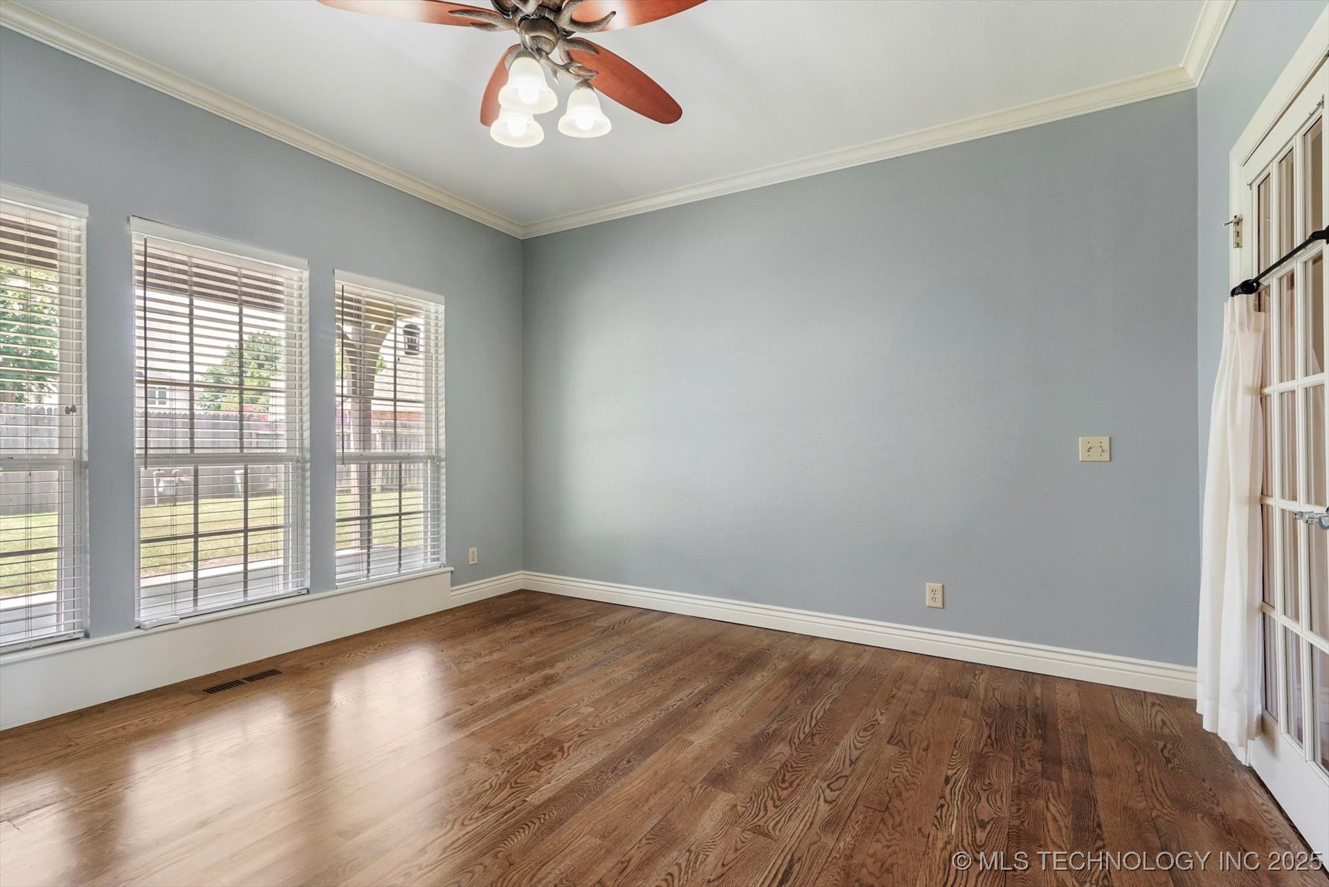 3816 S Yellow Pine Avenue Property Photo 14