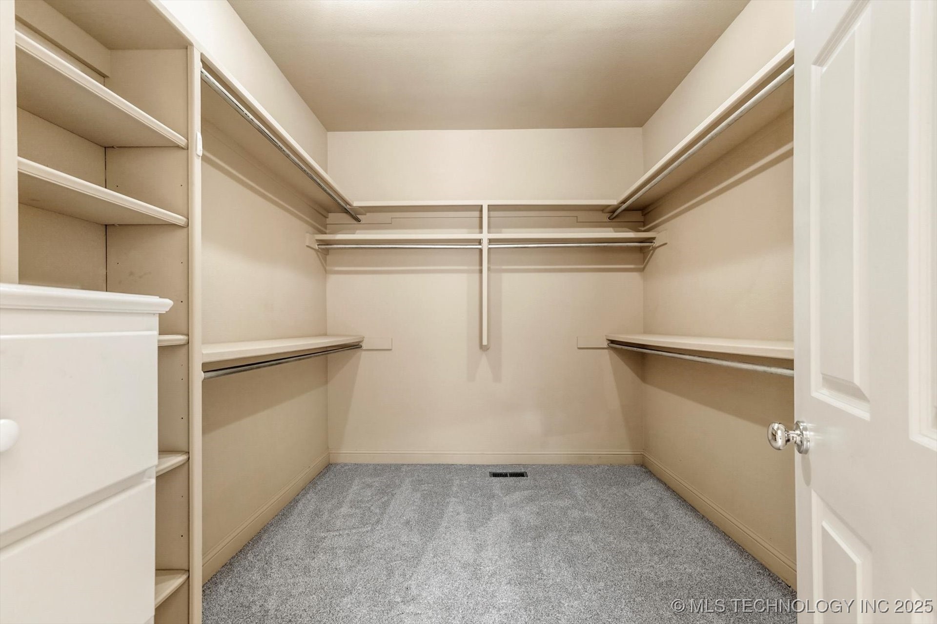 3816 S Yellow Pine Avenue Property Photo 19