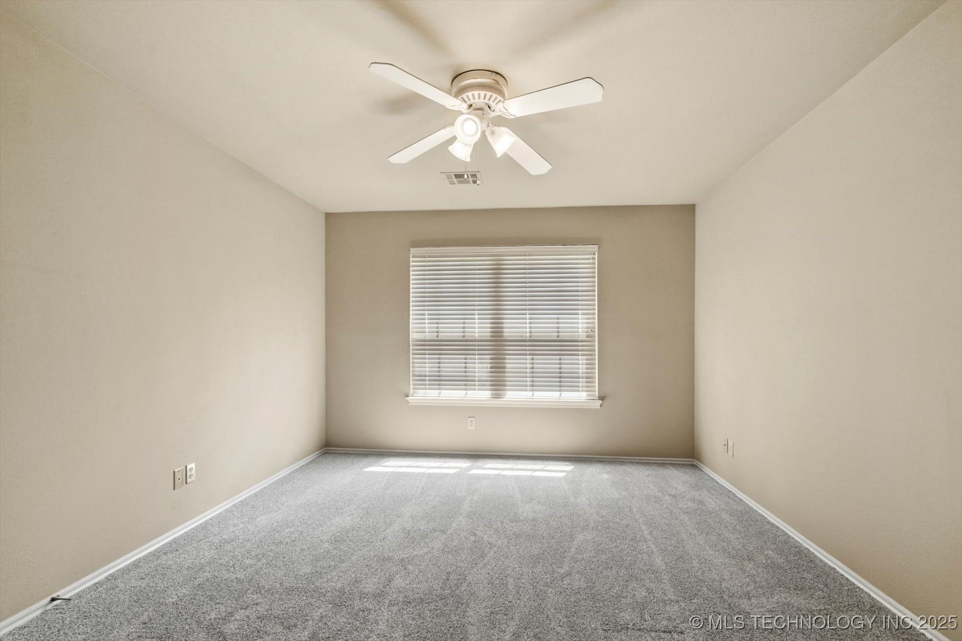 3816 S Yellow Pine Avenue Property Photo 23