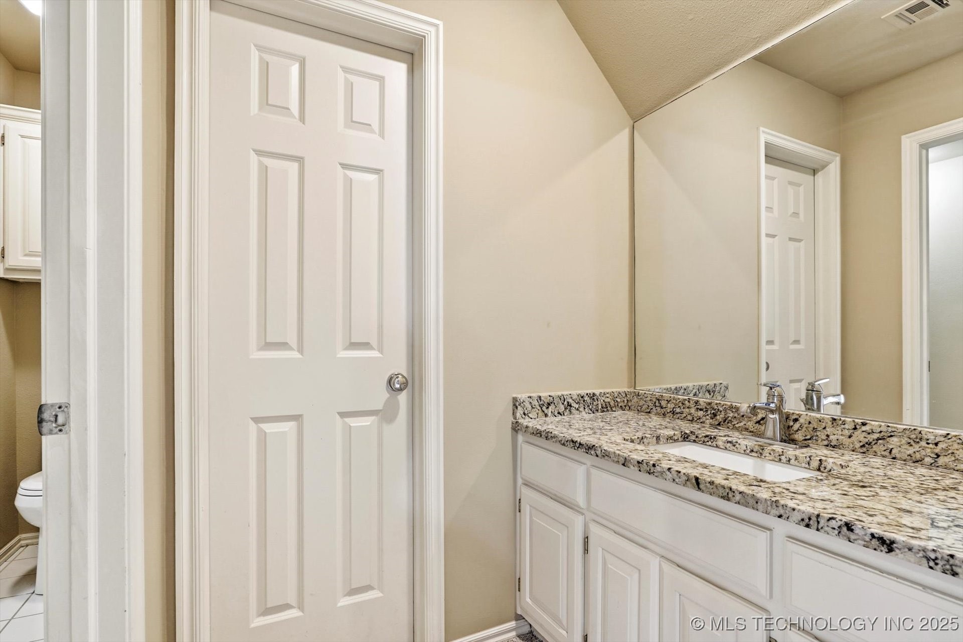 3816 S Yellow Pine Avenue Property Photo 27