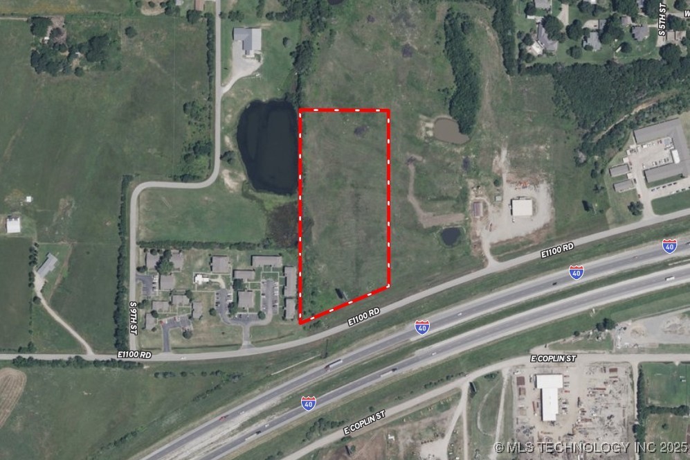 5 E 1100 Road Property Photo 8