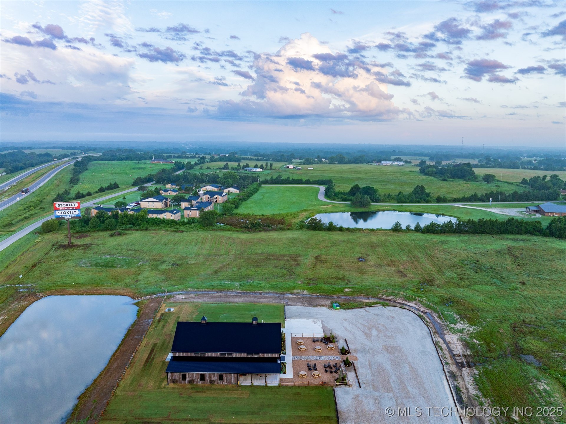 5 E 1100 Road Property Photo 13