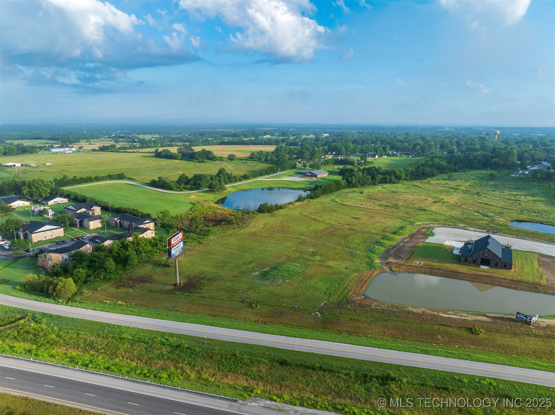 5 E 1100 Road Property Photo 40