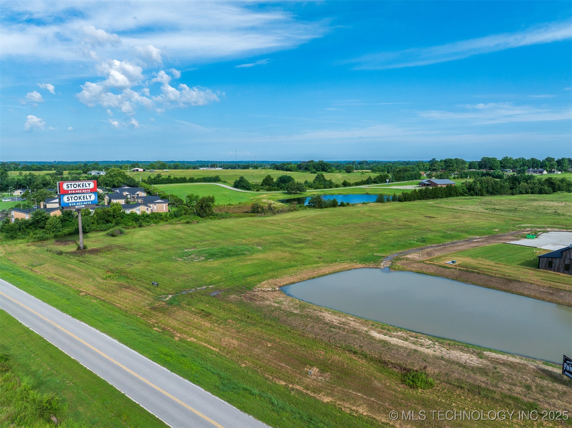 5 E 1100 Road Property Photo 41