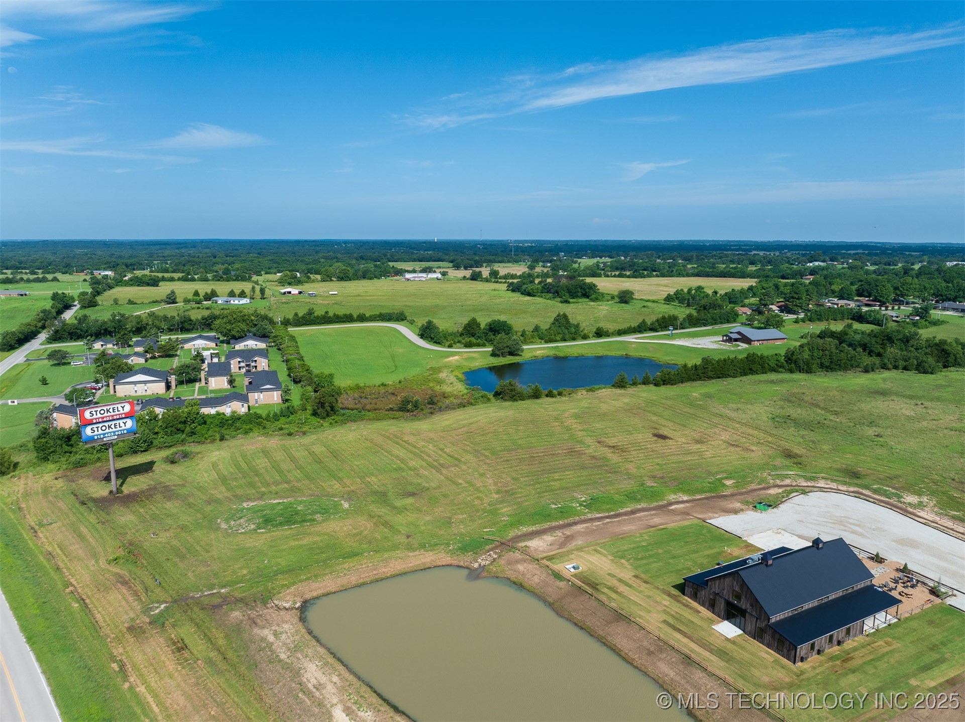 5 E 1100 Road Property Photo 47