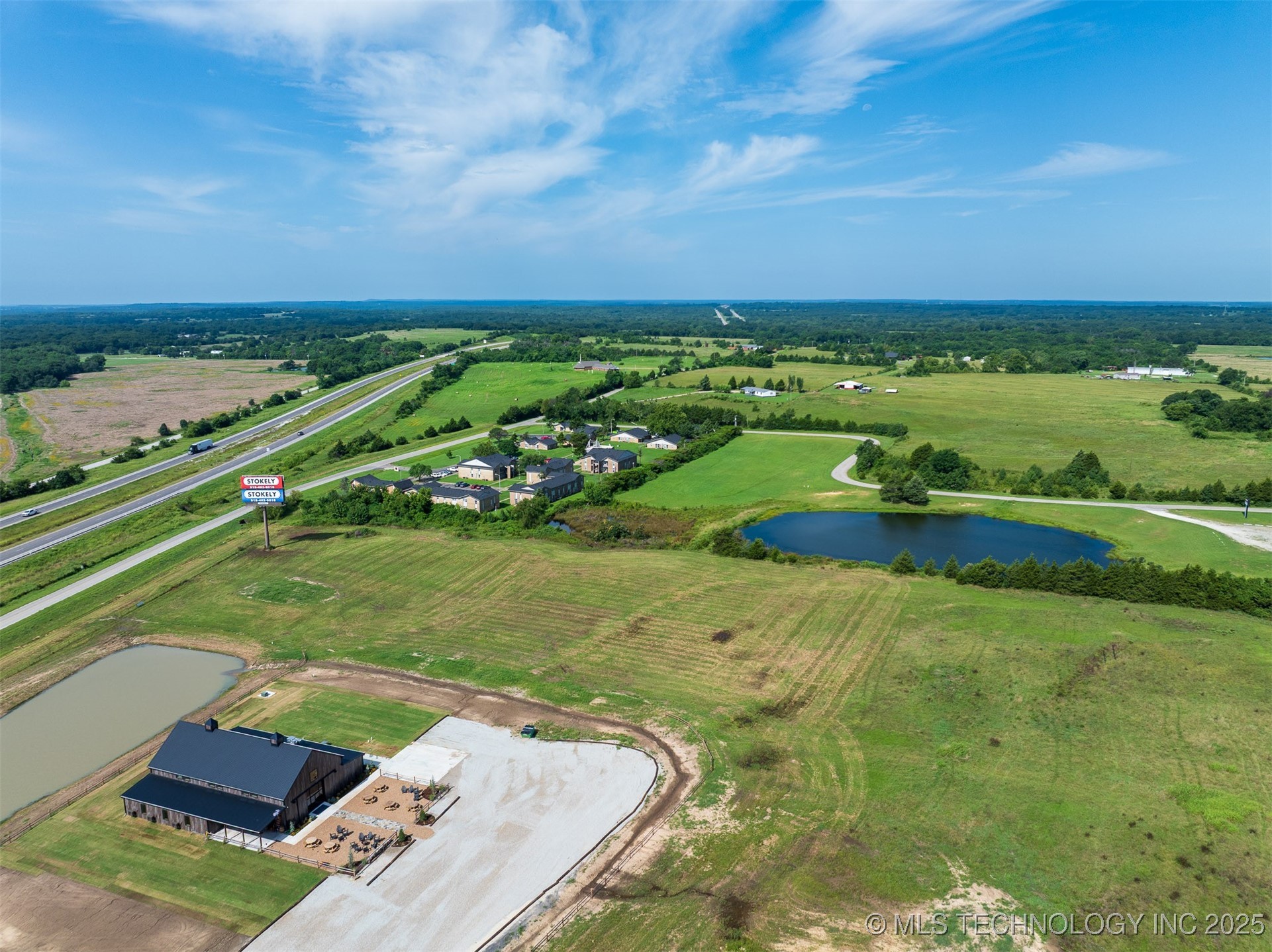 5 E 1100 Road Property Photo 49