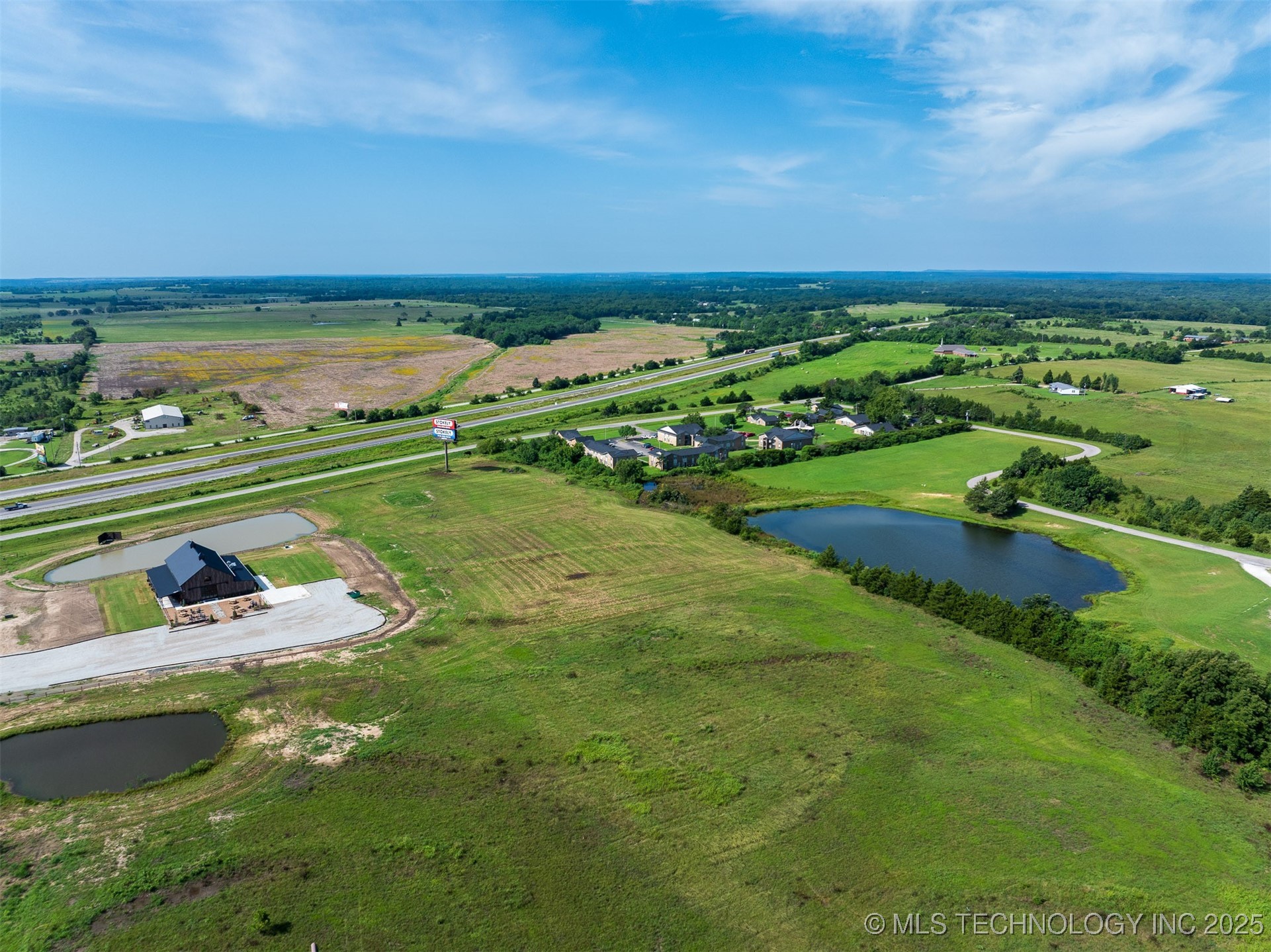 5 E 1100 Road Property Photo 51