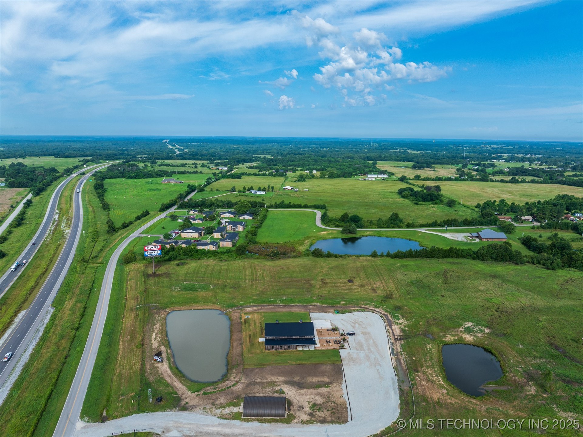 5 E 1100 Road Property Photo 54