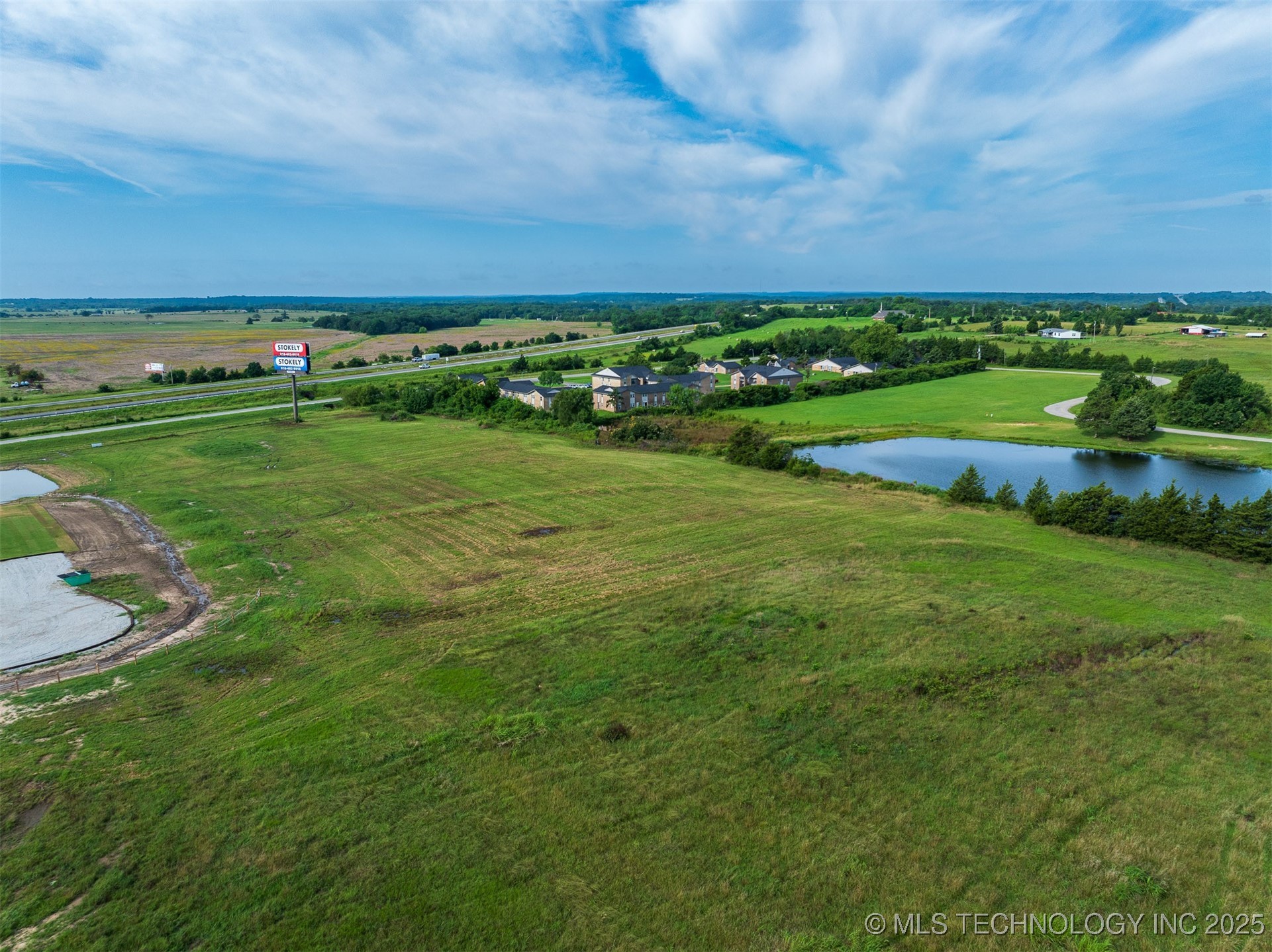 5 E 1100 Road Property Photo 60