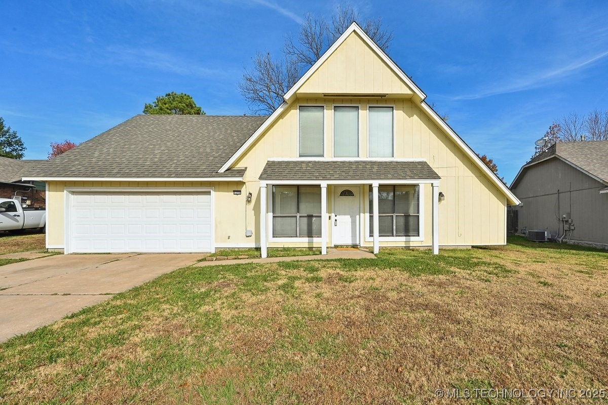 4208 W Urbana Street Property Photo 1