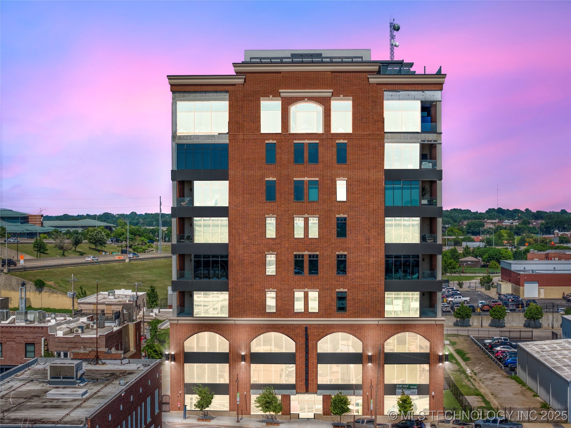 405 N Main Street 6c Property Photo 1