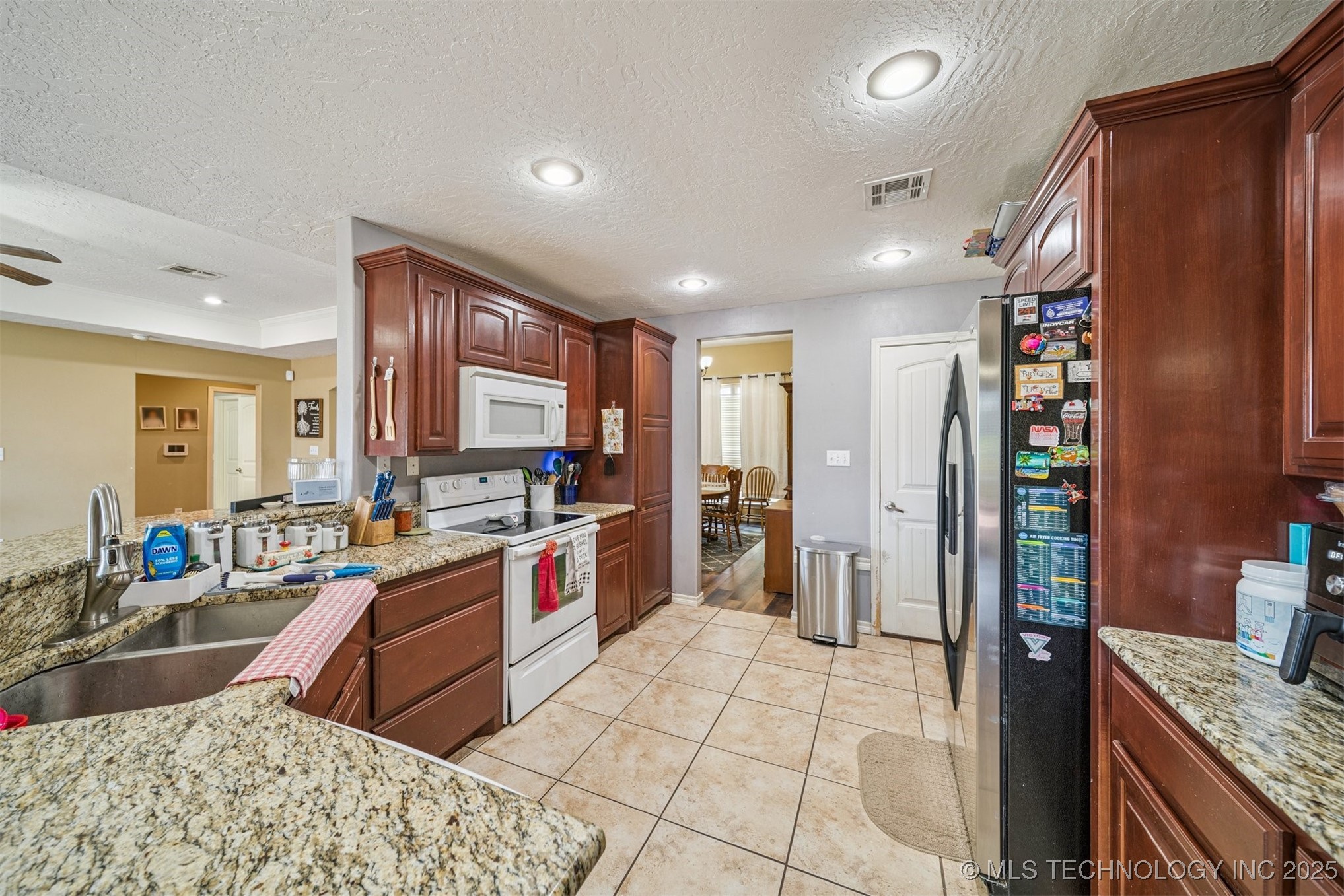 581 E 498 Circle Property Photo 12