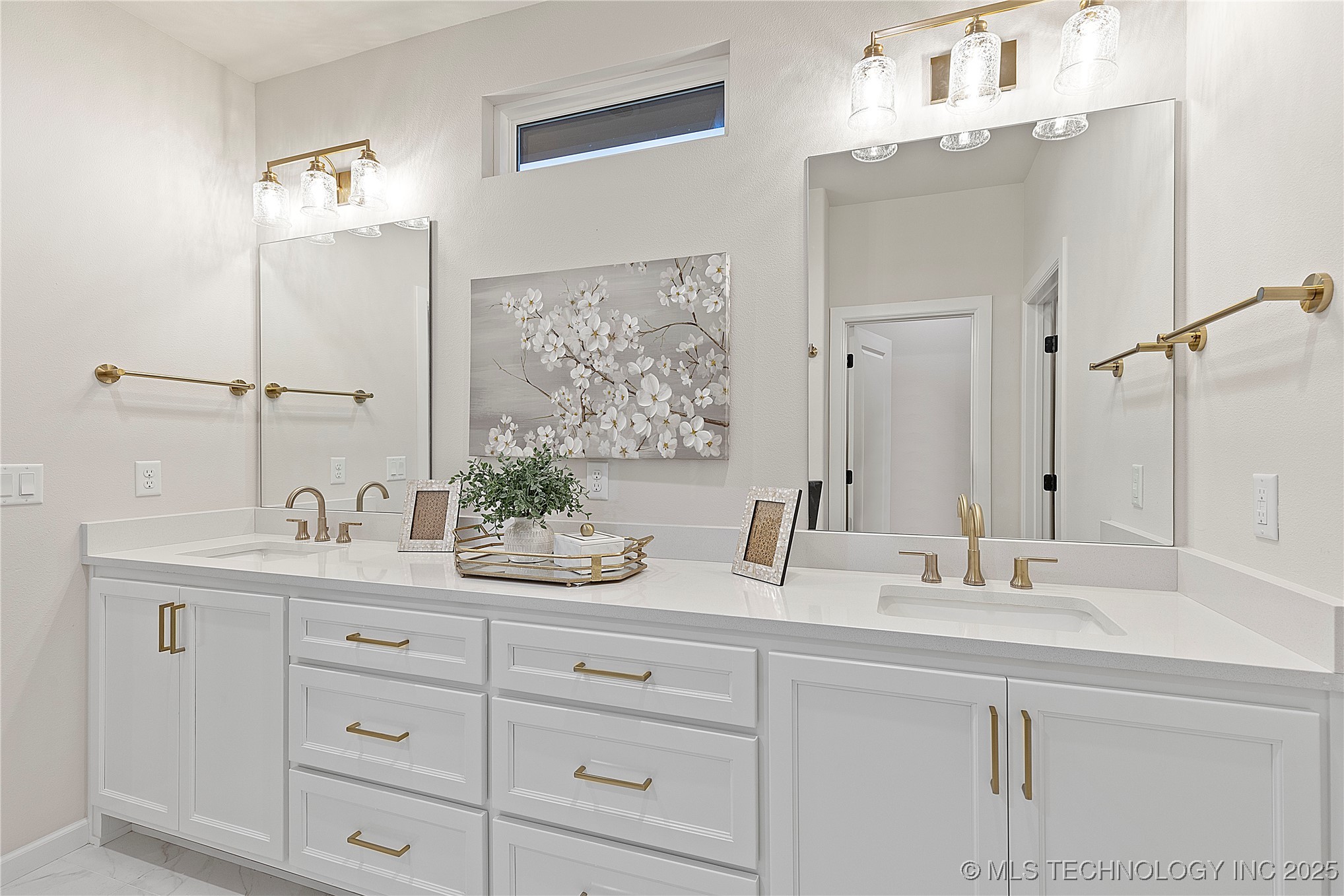 3610 W Laredo Place Property Photo 23