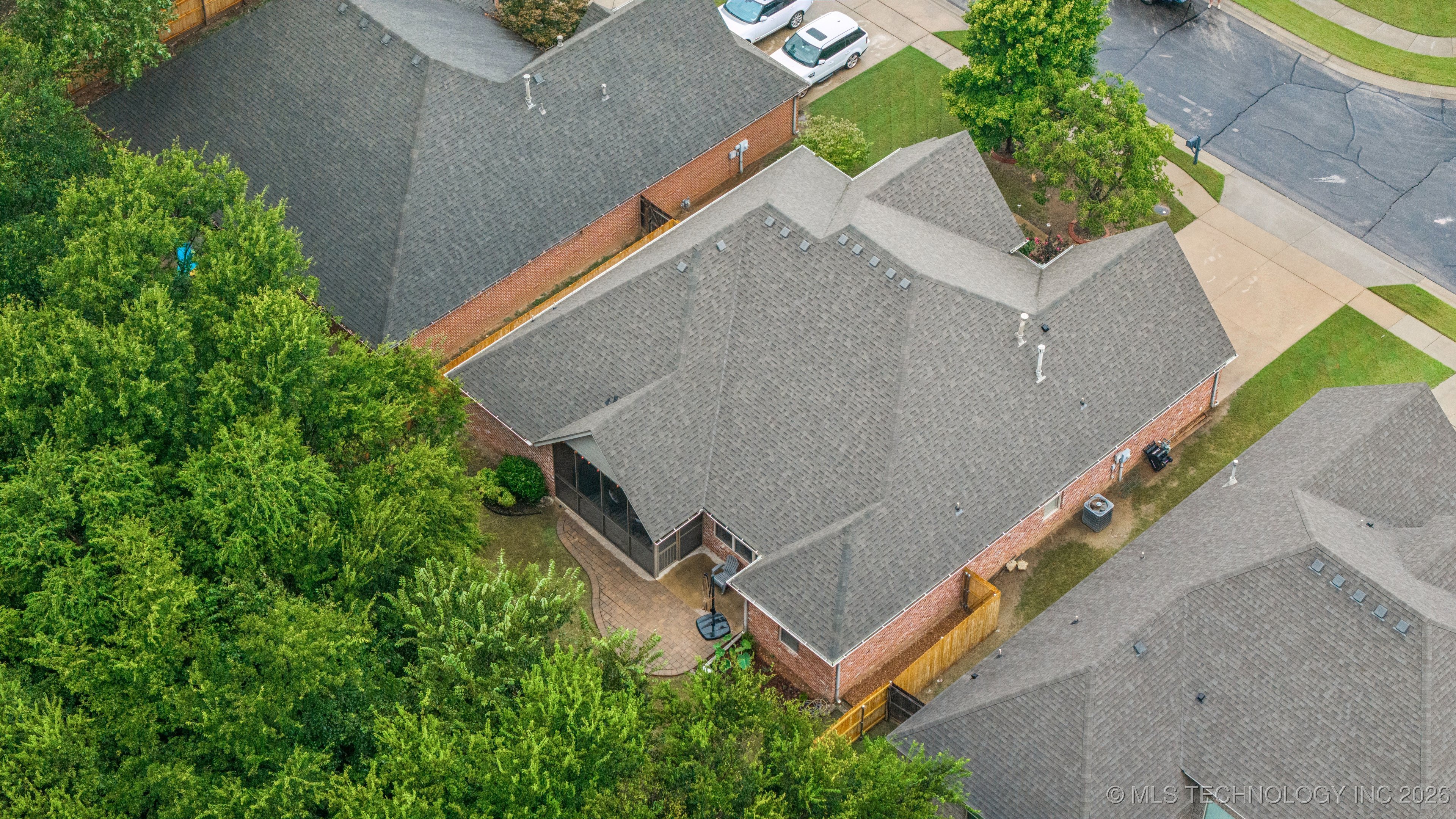 4862 E 148th Place S Property Photo 39