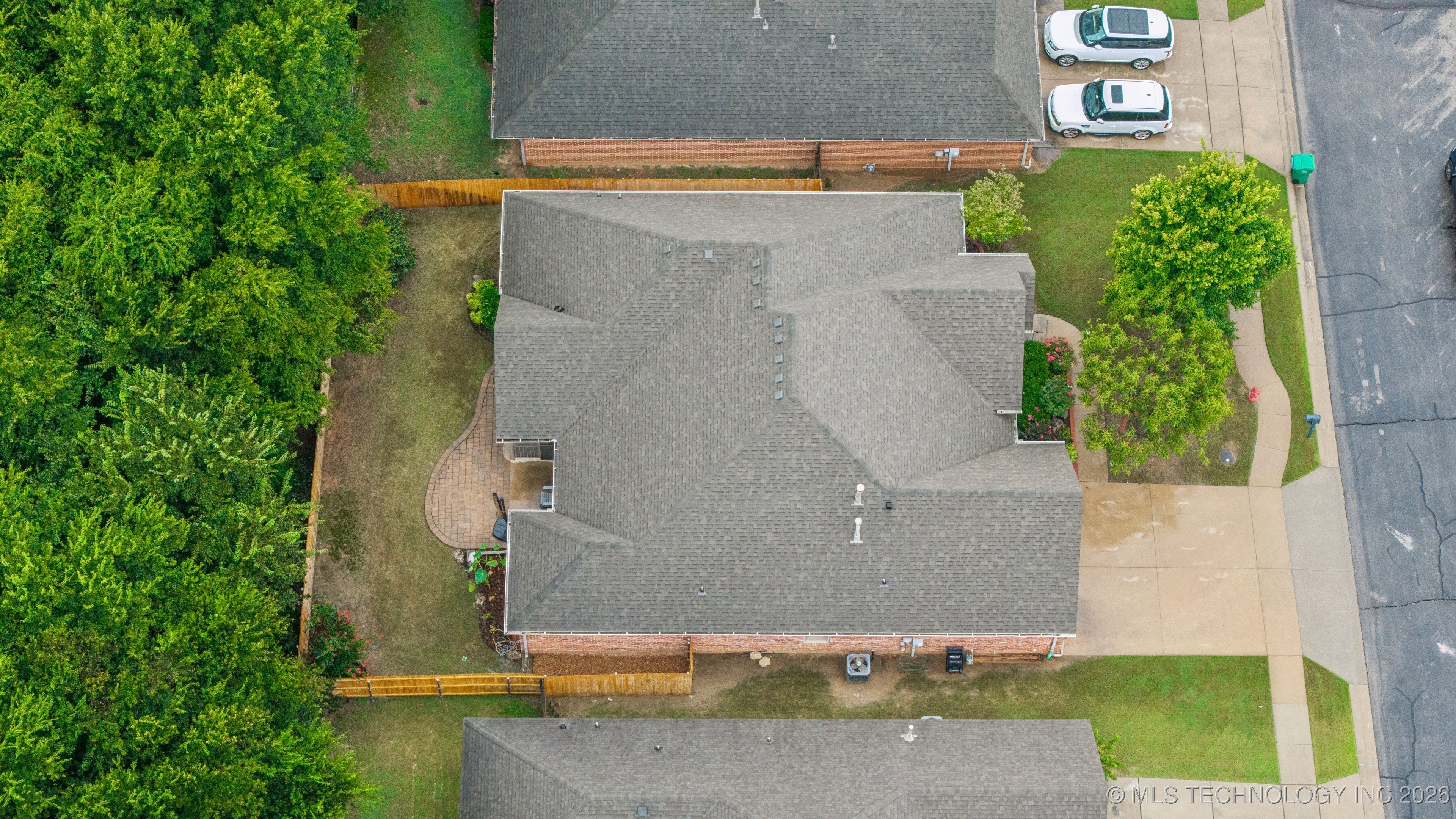 4862 E 148th Place S Property Photo 40