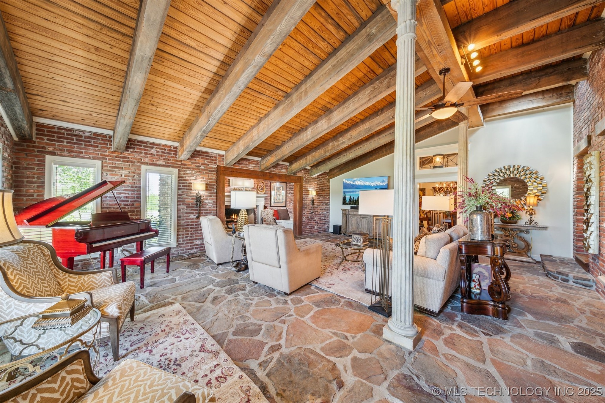 13031 S Harvard Avenue Property Photo 6