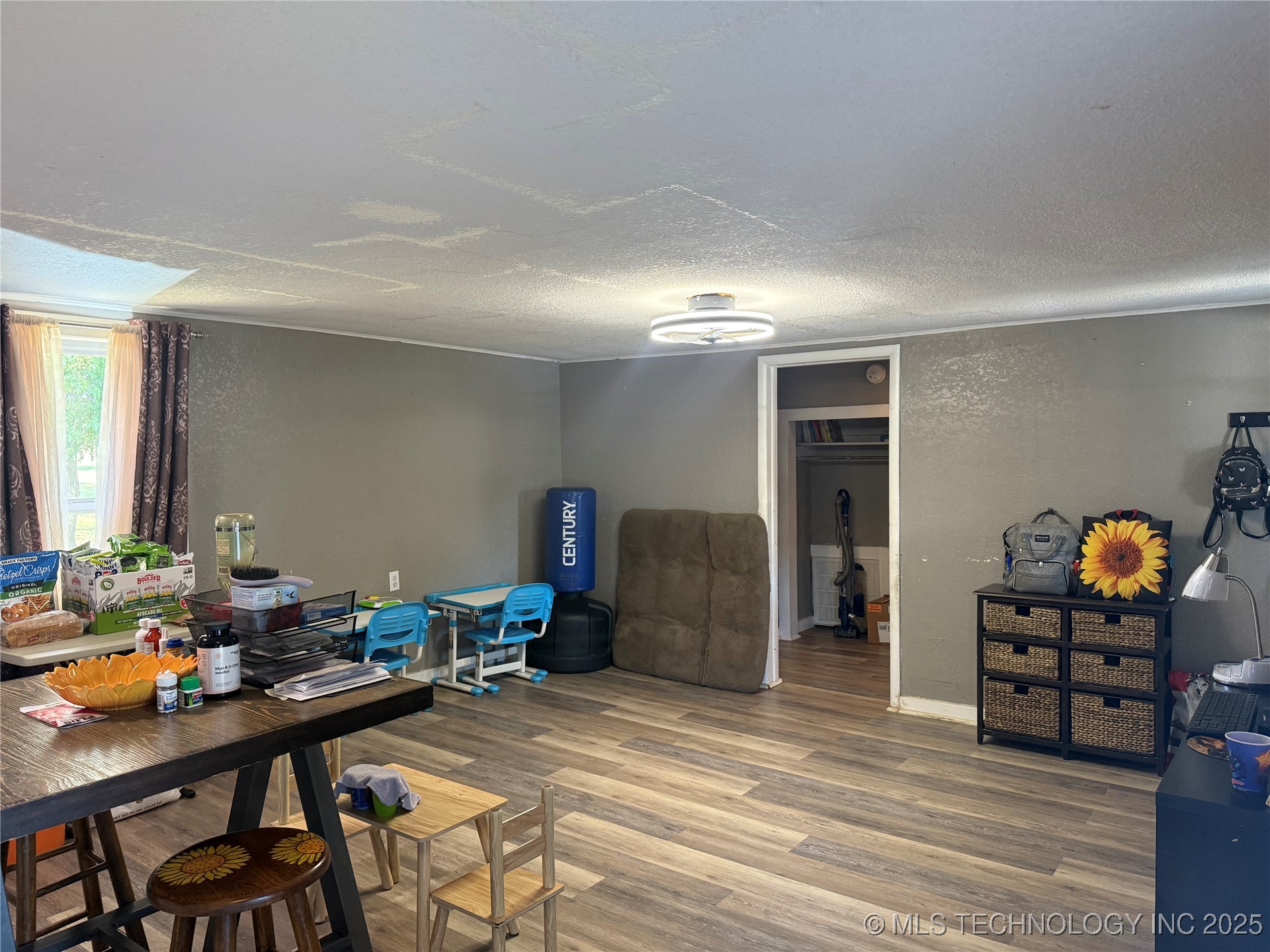 220 E Audd Avenue Property Photo 10