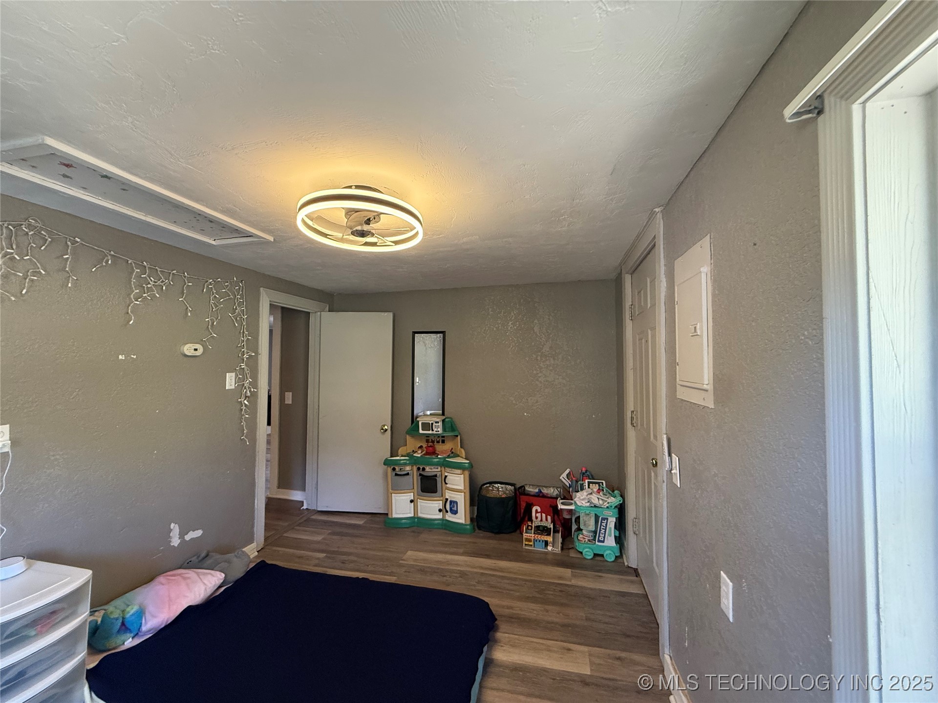 220 E Audd Avenue Property Photo 14