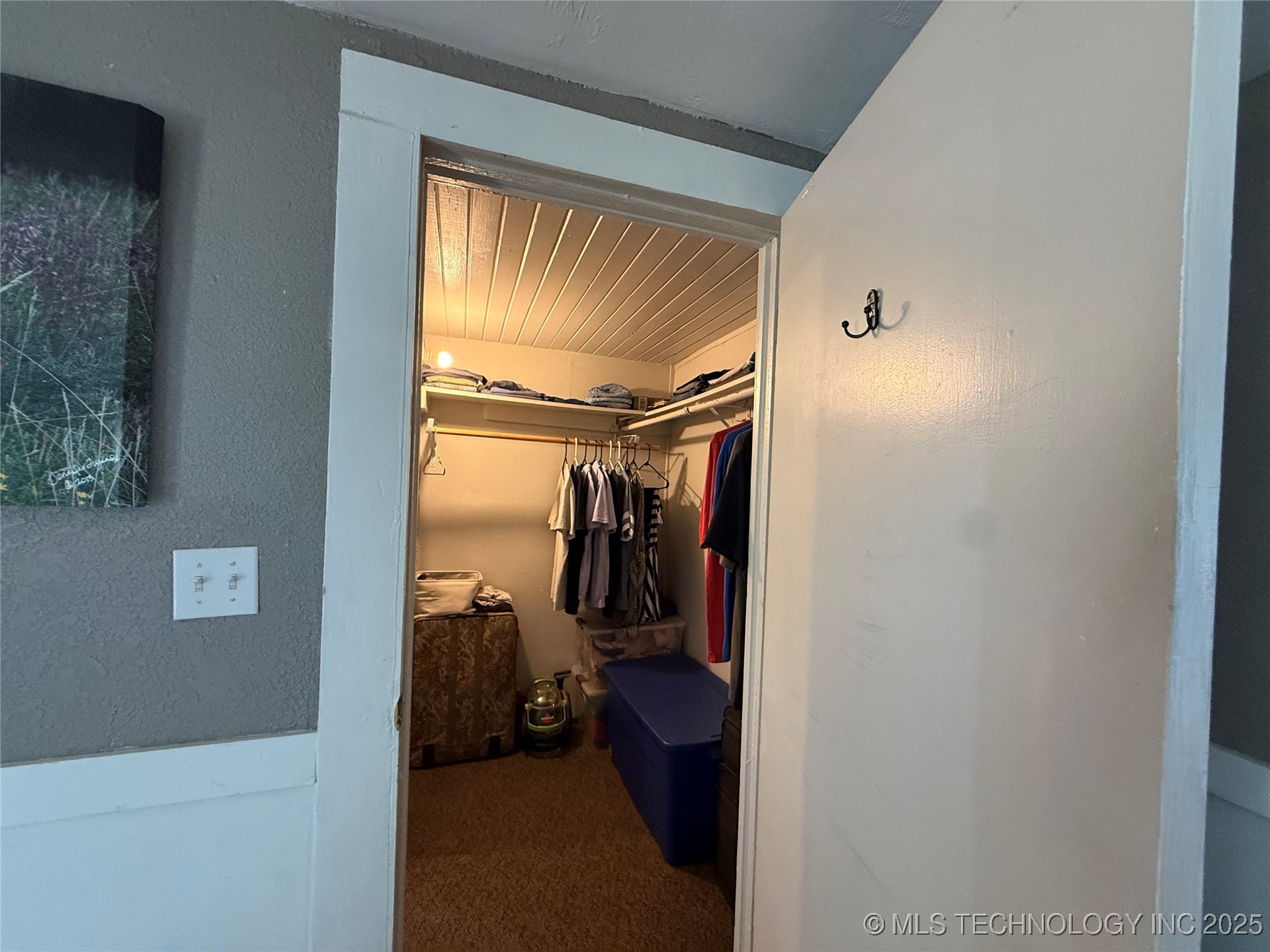 220 E Audd Avenue Property Photo 17